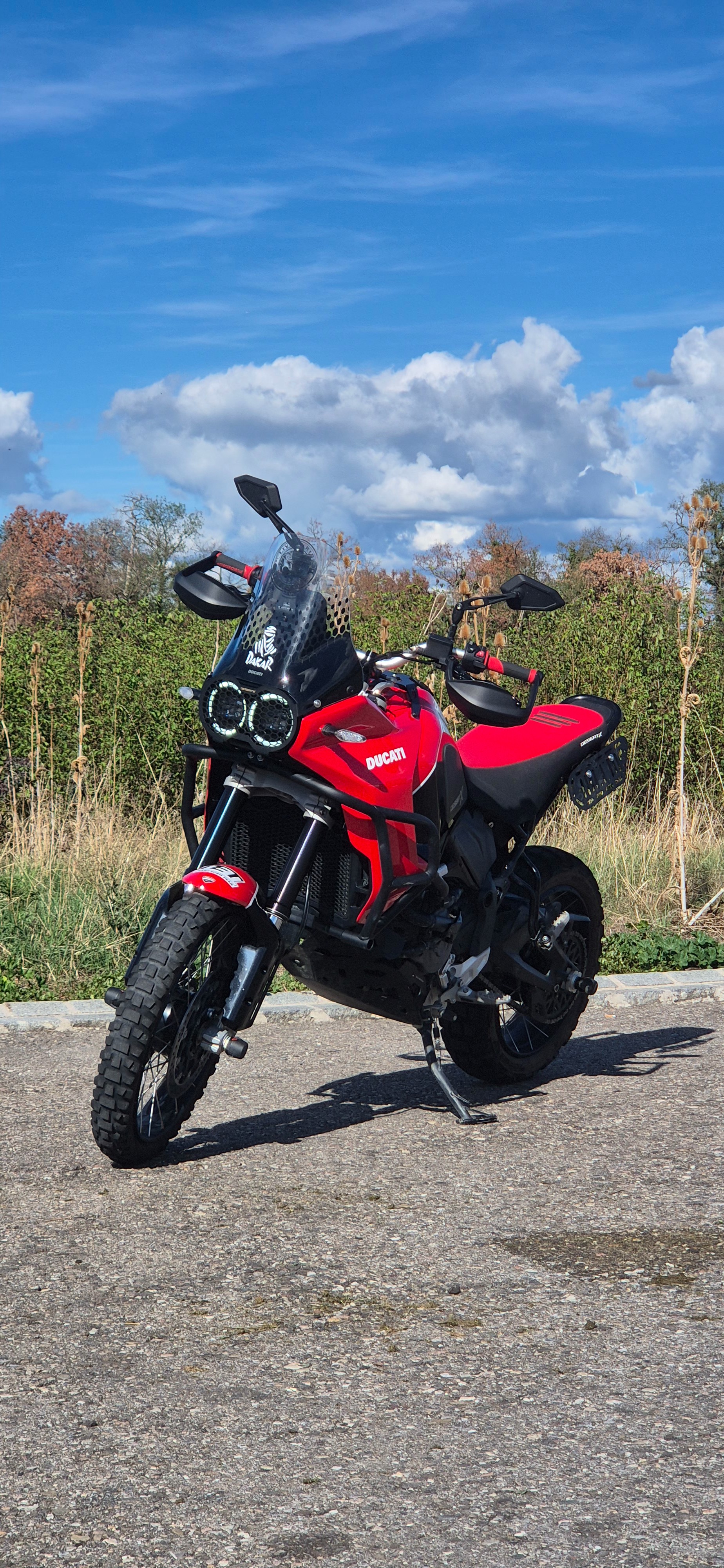 DUCATI Desert X mit Speziallackierung-image-0