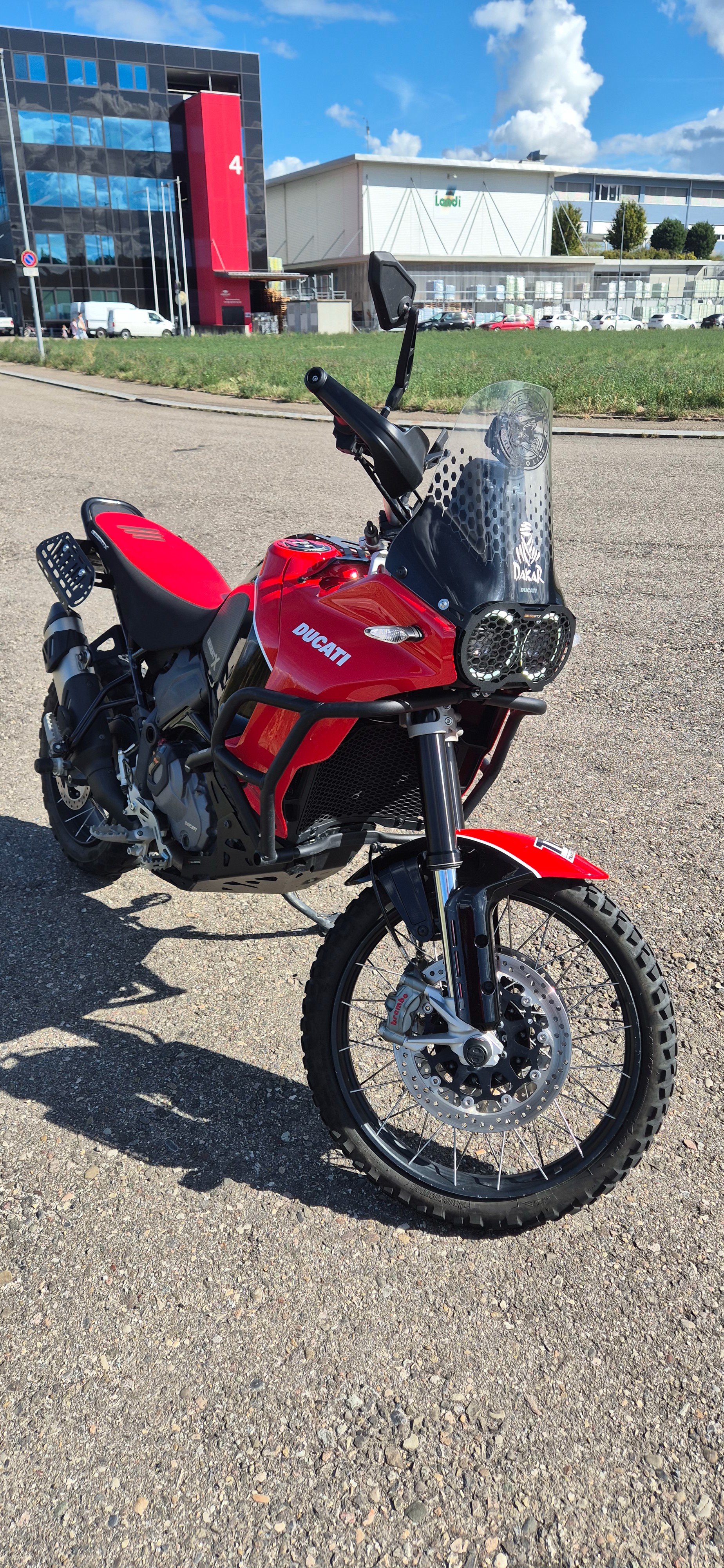DUCATI Desert X mit Speziallackierung-image-7