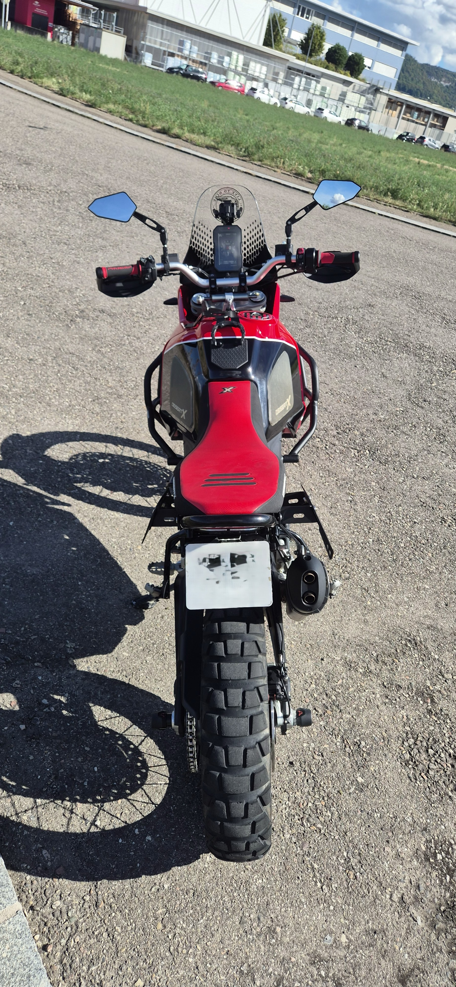DUCATI Desert X mit Speziallackierung-image-10