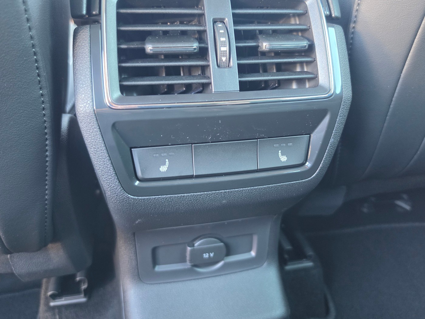 SKODA Karoq 1.5 TSI Dynamic DSG-image-17