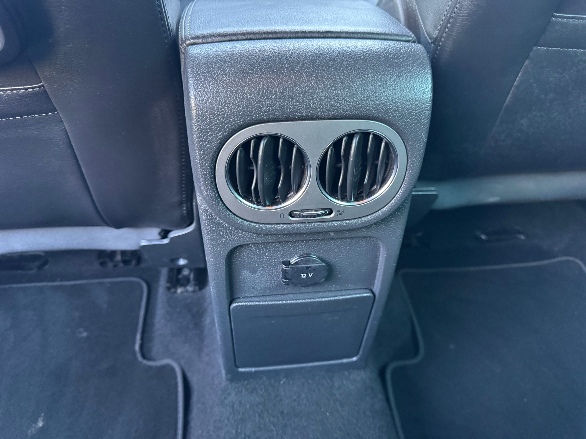VW Tiguan 2.0 TSI Team DSG-image-15