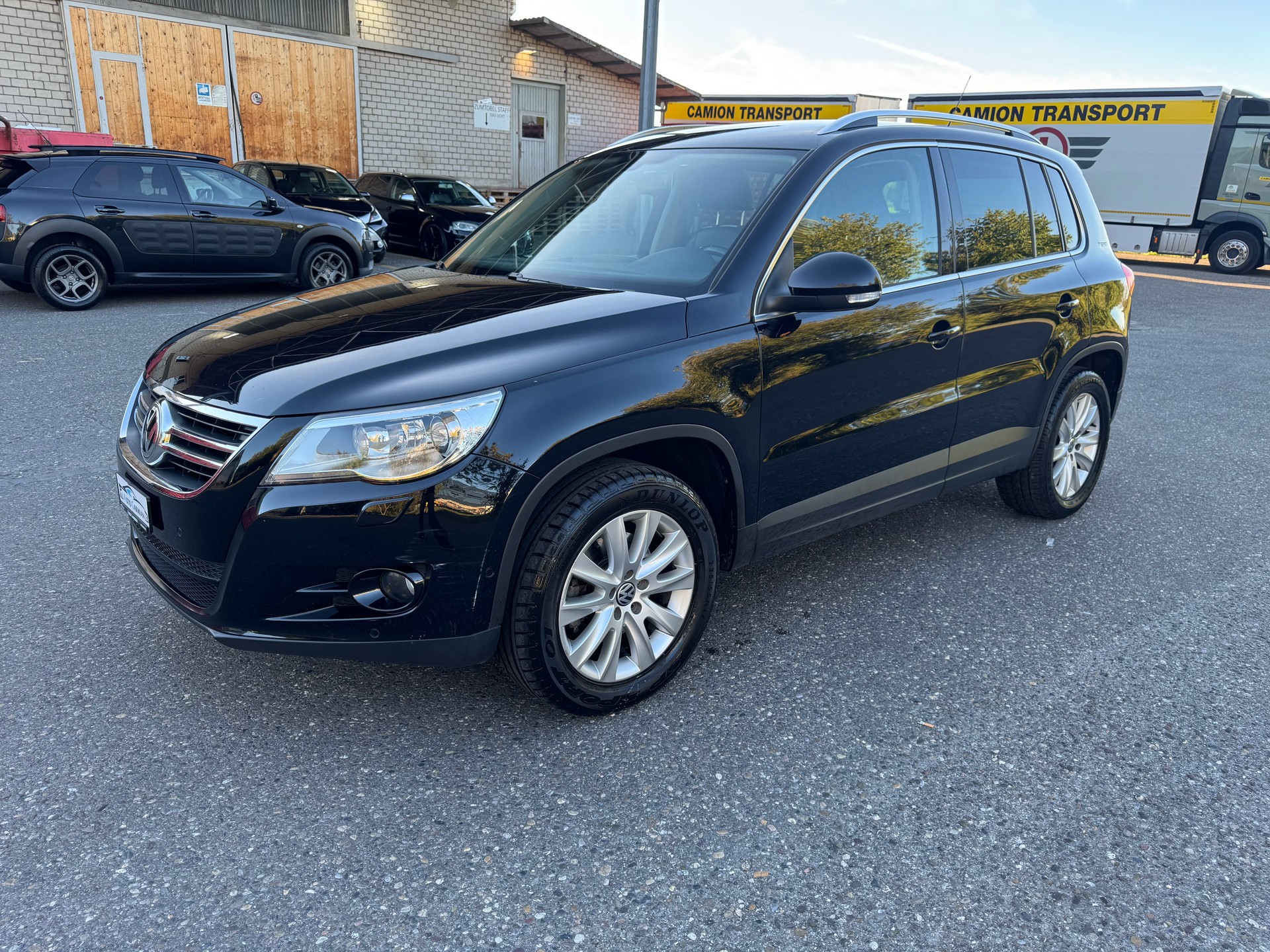 VW Tiguan 2.0 TSI Team DSG-showroom-element-2