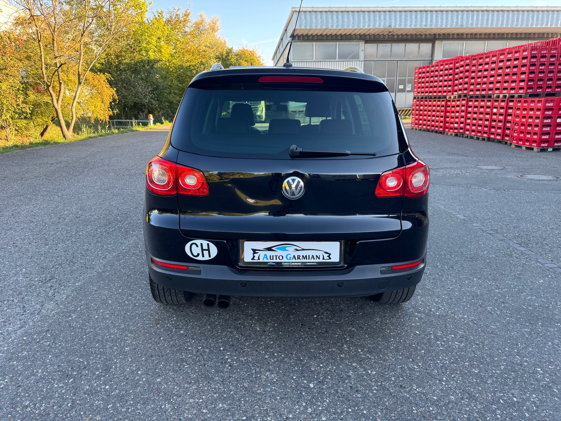 VW Tiguan 2.0 TSI Team DSG-showroom-element-3