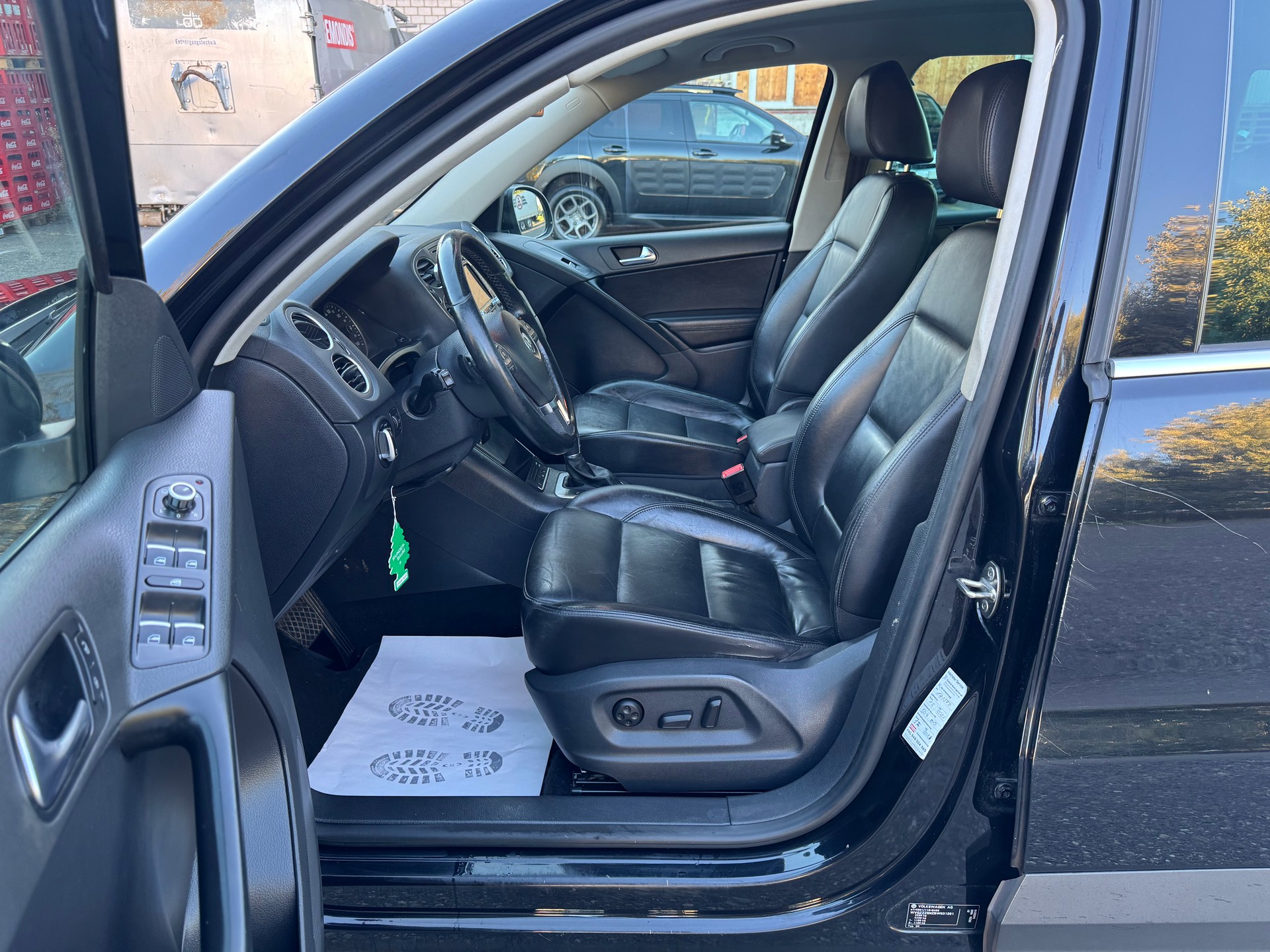 VW Tiguan 2.0 TSI Team DSG-image-11