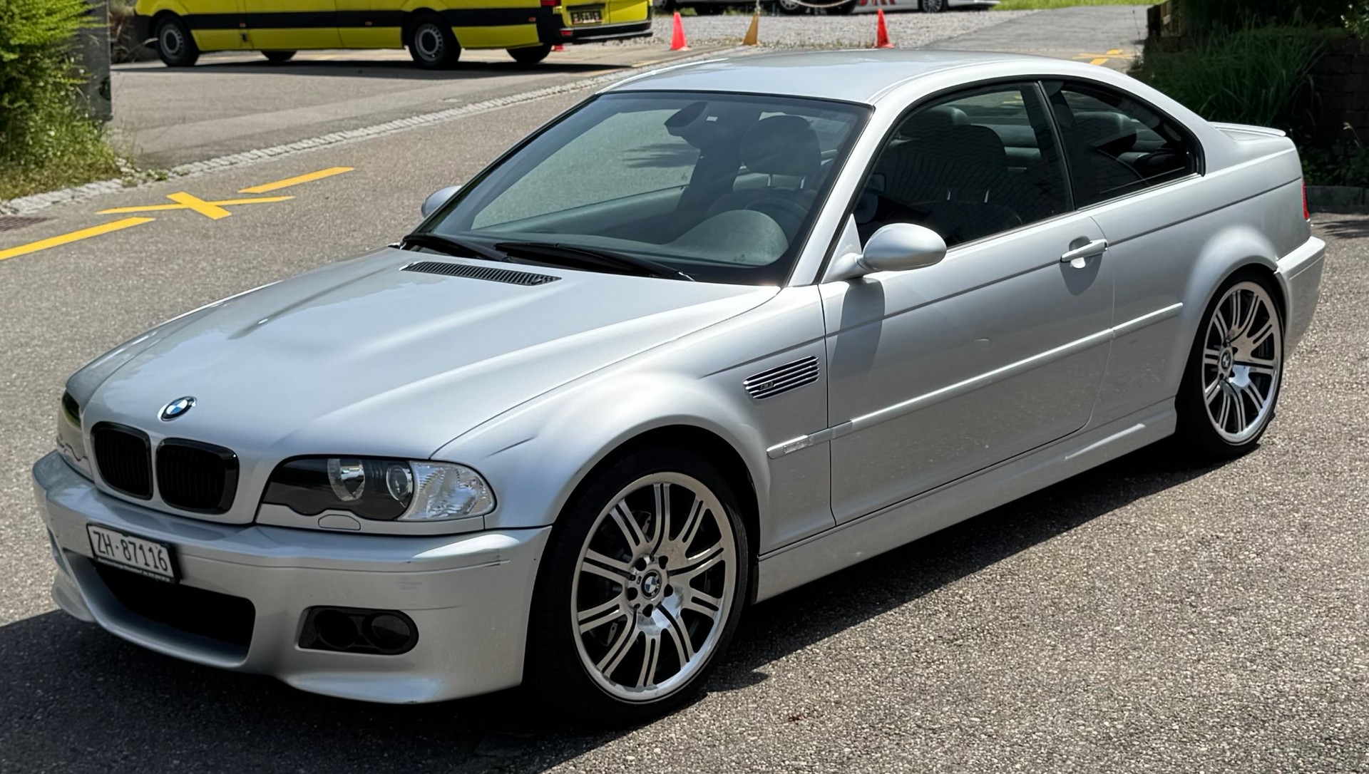 BMW M3 Coupé *Handschalter*1-Hand*-showroom-element-1