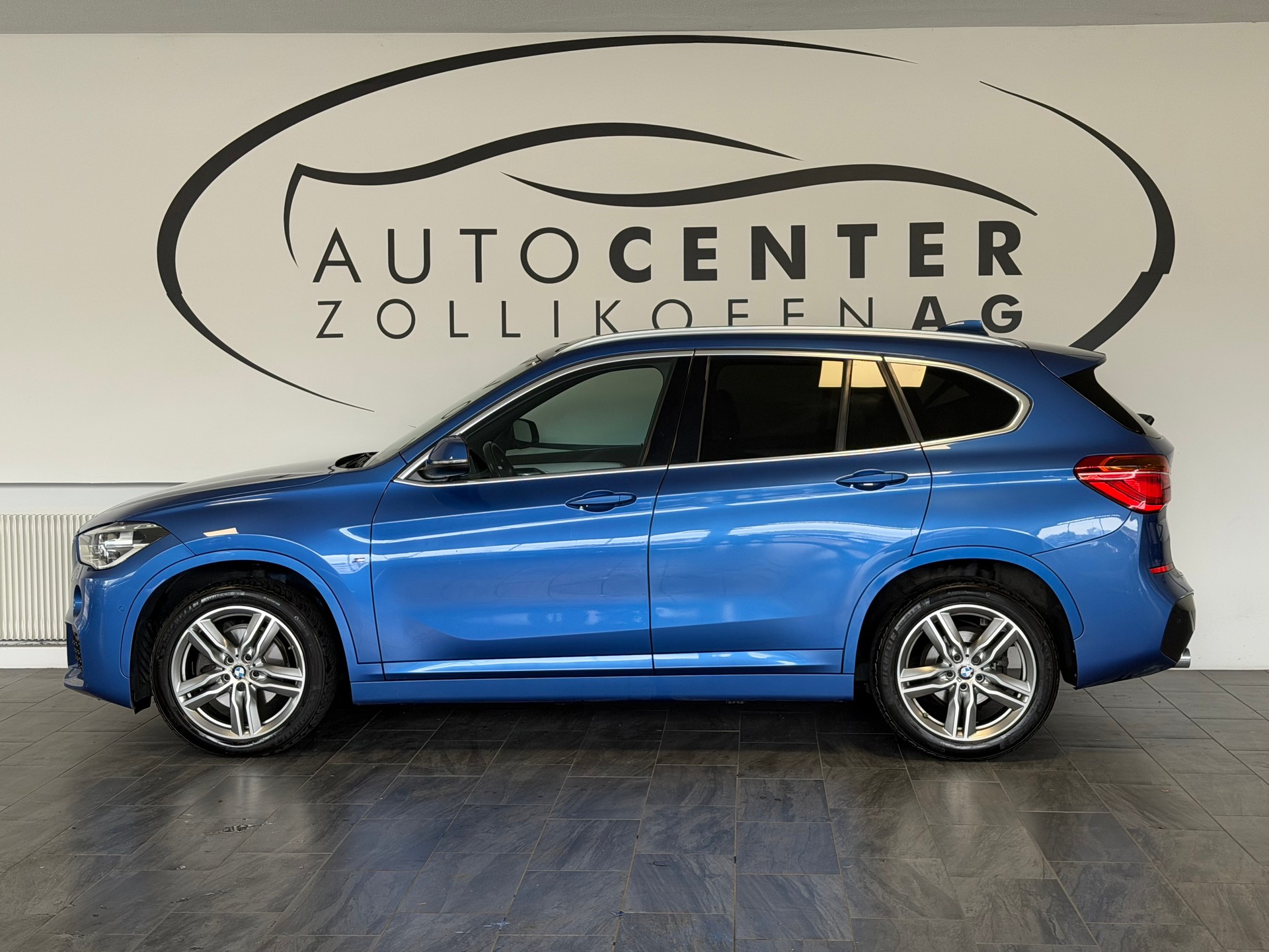 BMW X1 sDrive 18d M Sport Steptronic-showroom-element-3