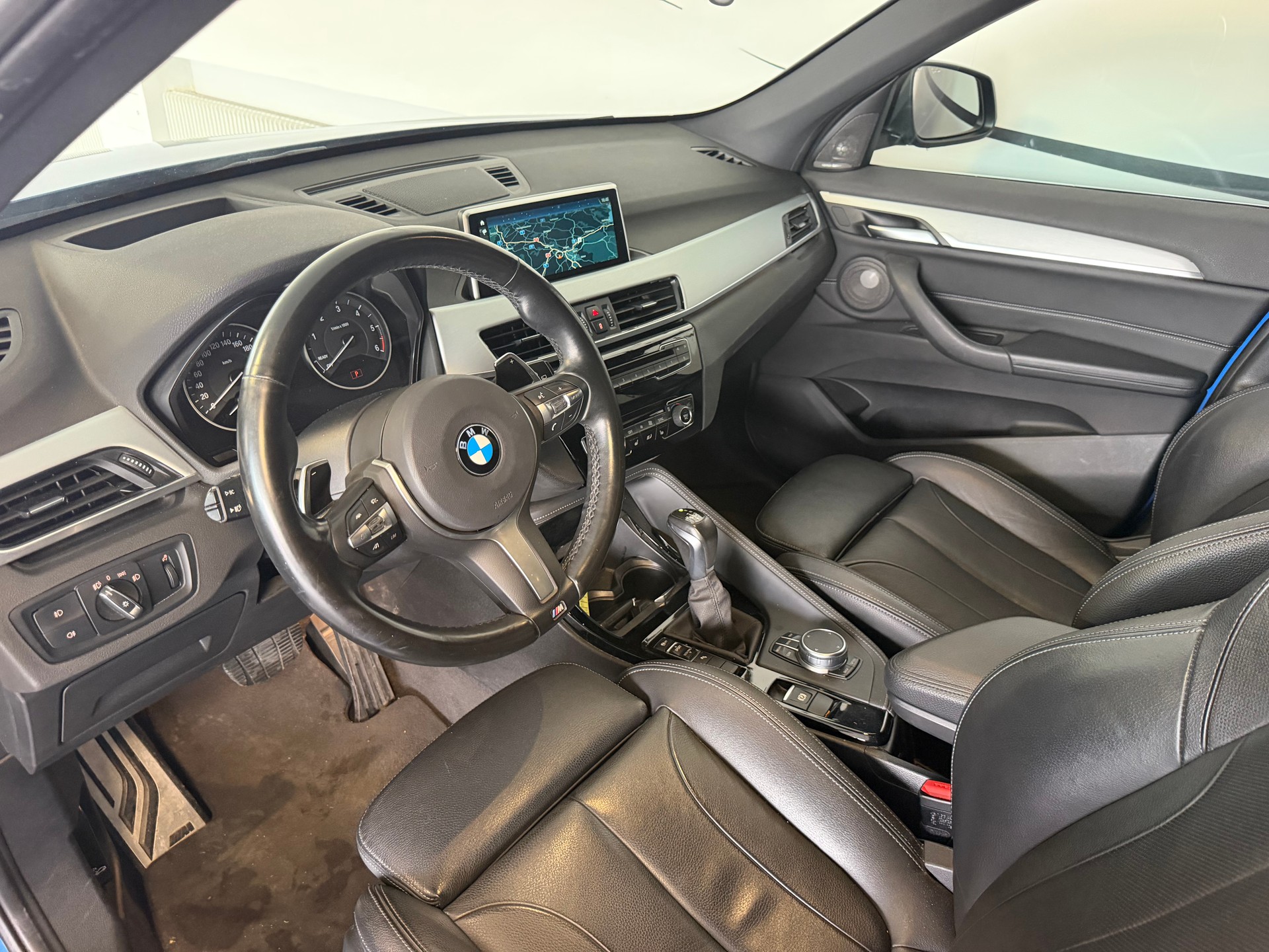 BMW X1 sDrive 18d M Sport Steptronic-image-6