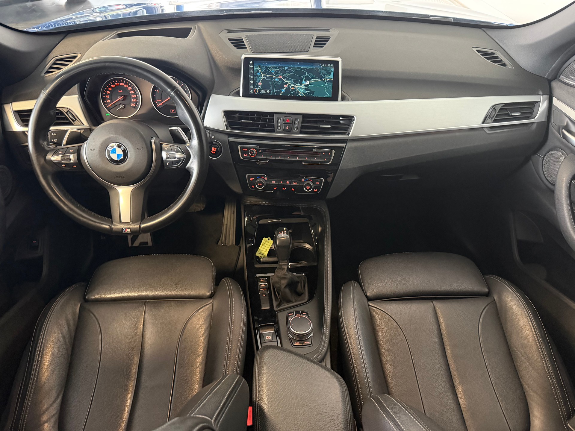 BMW X1 sDrive 18d M Sport Steptronic-image-11