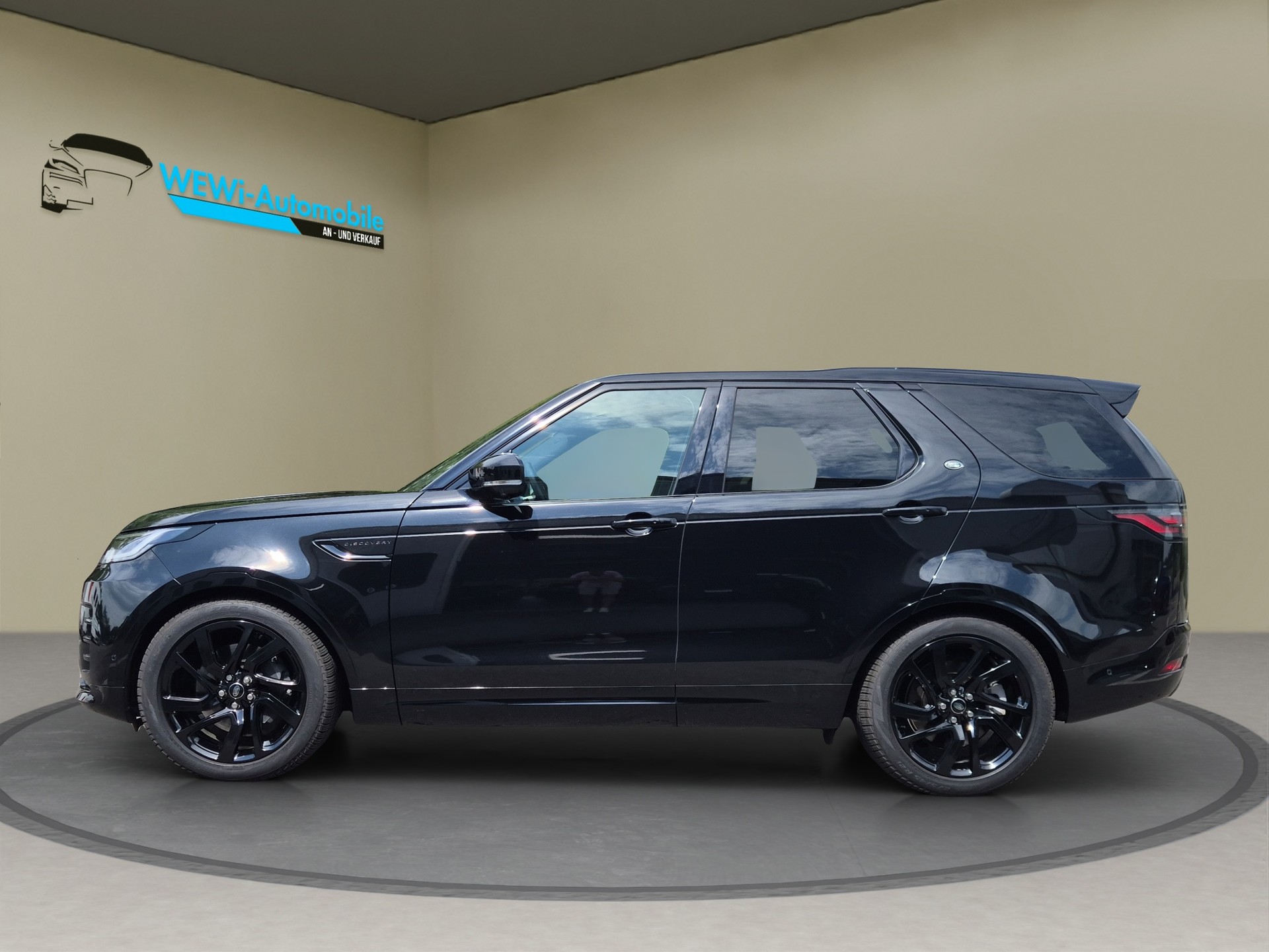 LAND ROVER Discovery 3.0 i6 360 R-Dynamic HSE AWD Automatic-showroom-element-3