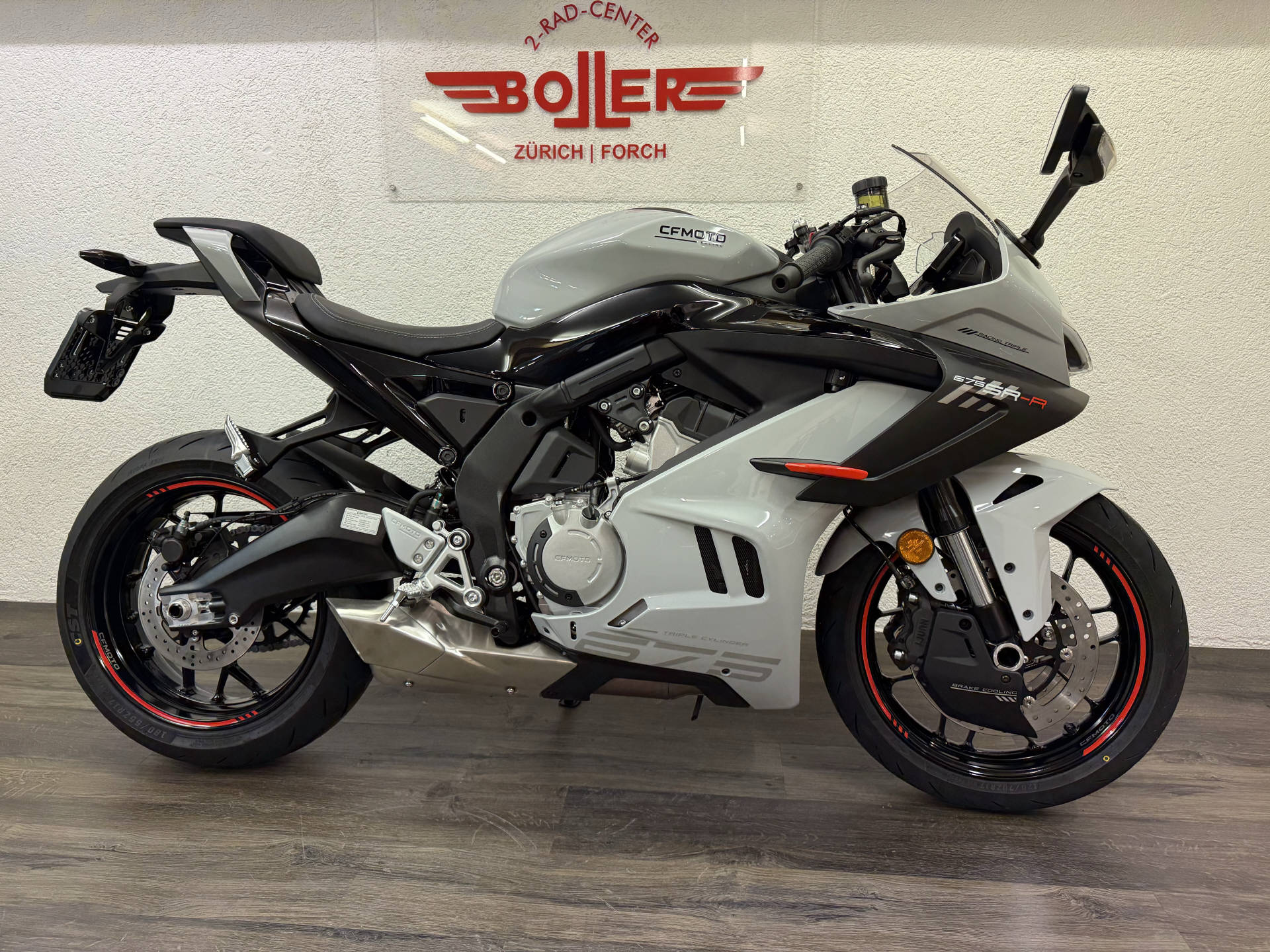 CF MOTO 675 SR-R-showroom-element-1