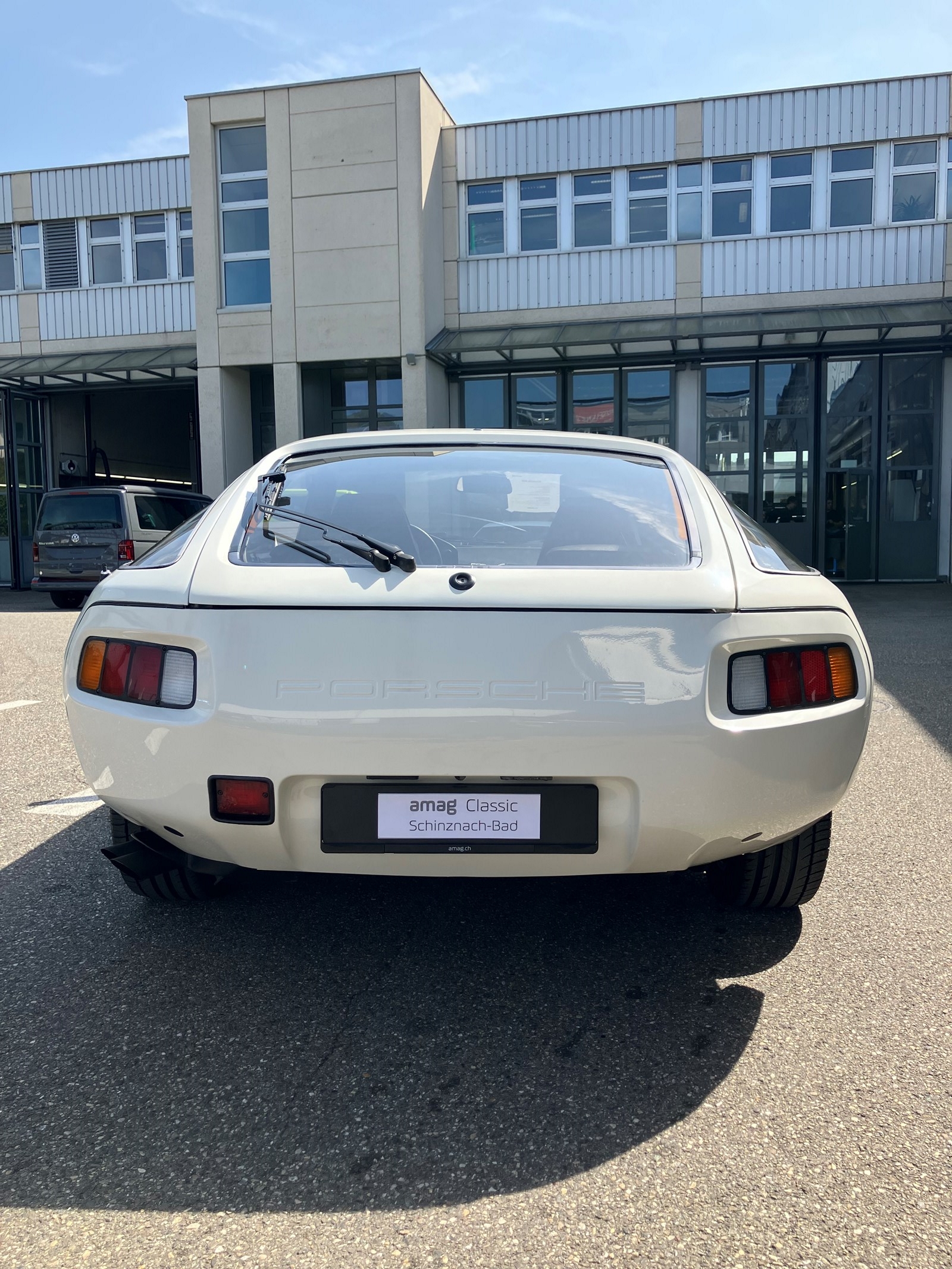PORSCHE 928-image-5