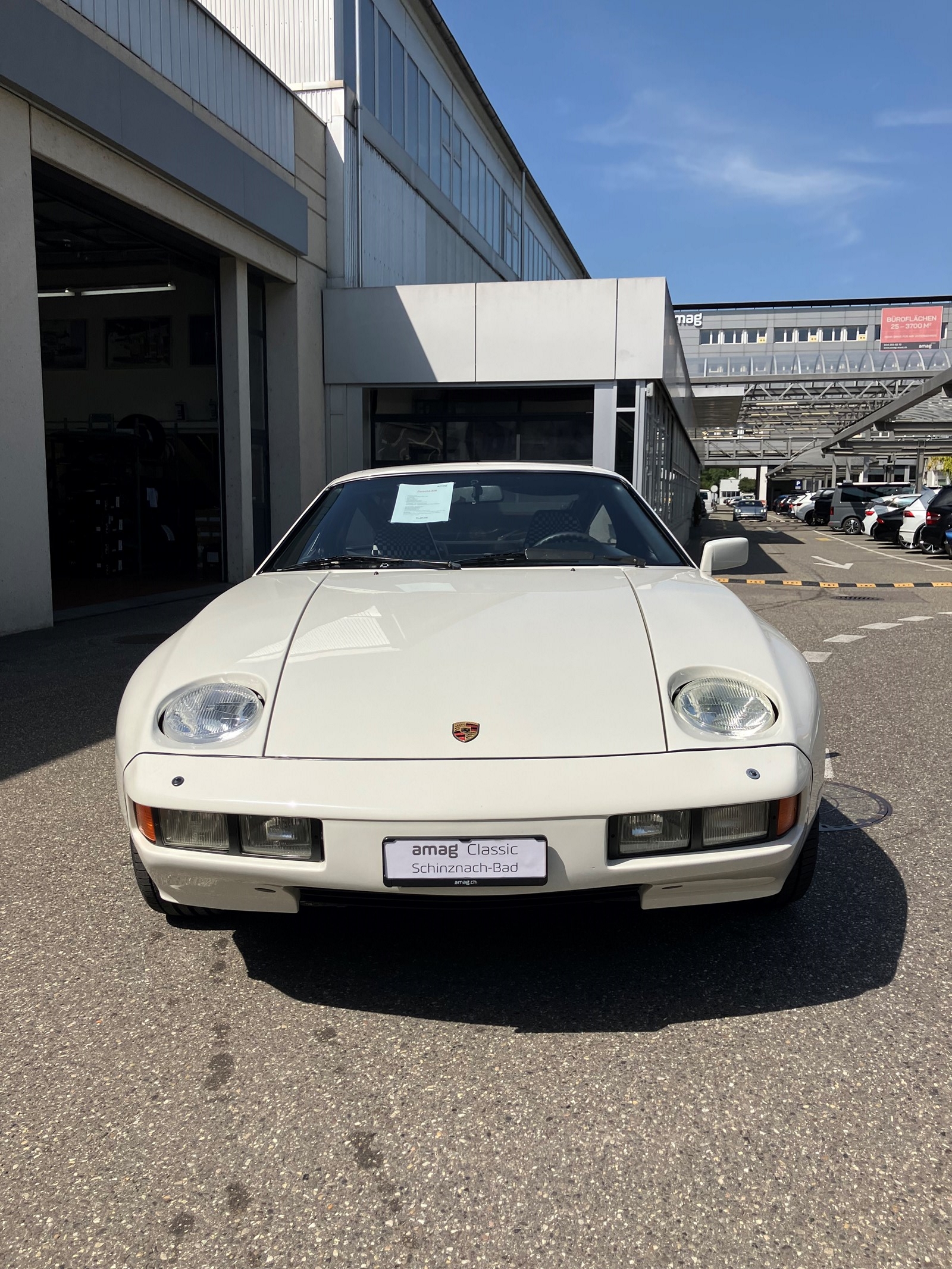 PORSCHE 928-image-8