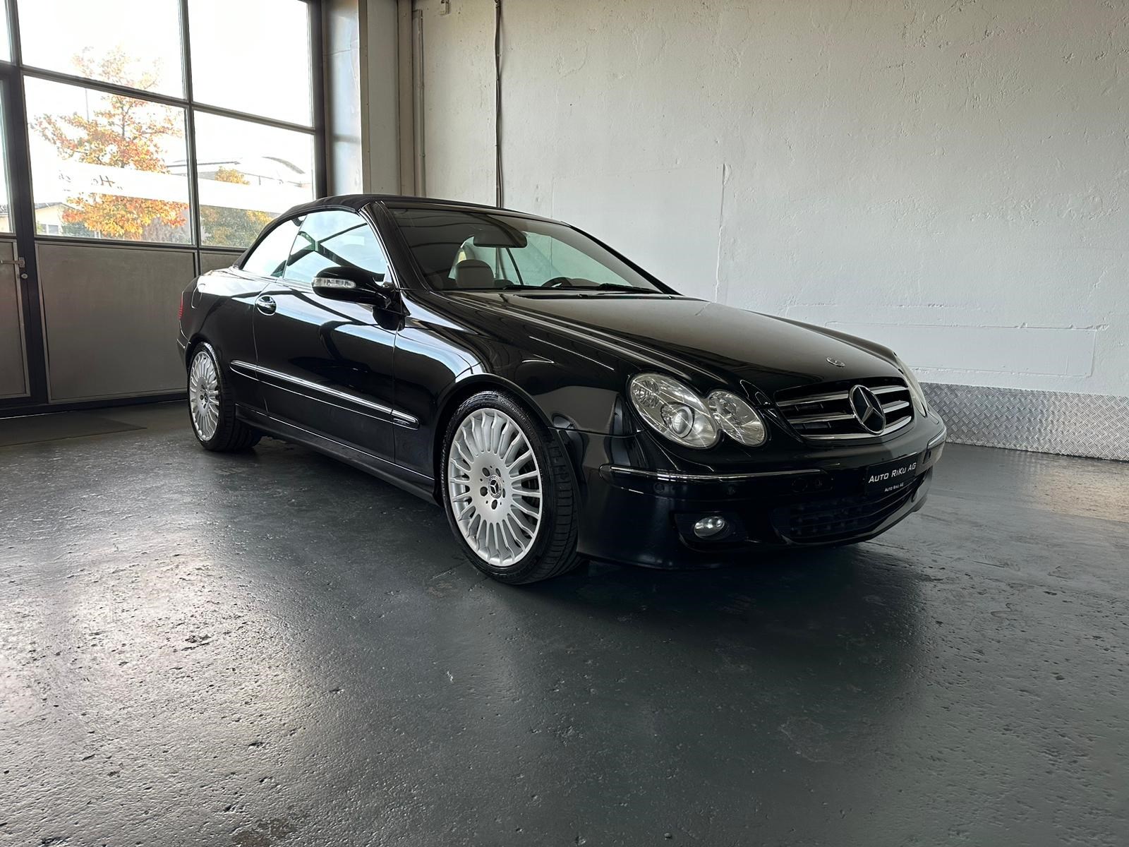 MERCEDES-BENZ CLK 350 Elégance 7G-Tronic-showroom-element-3