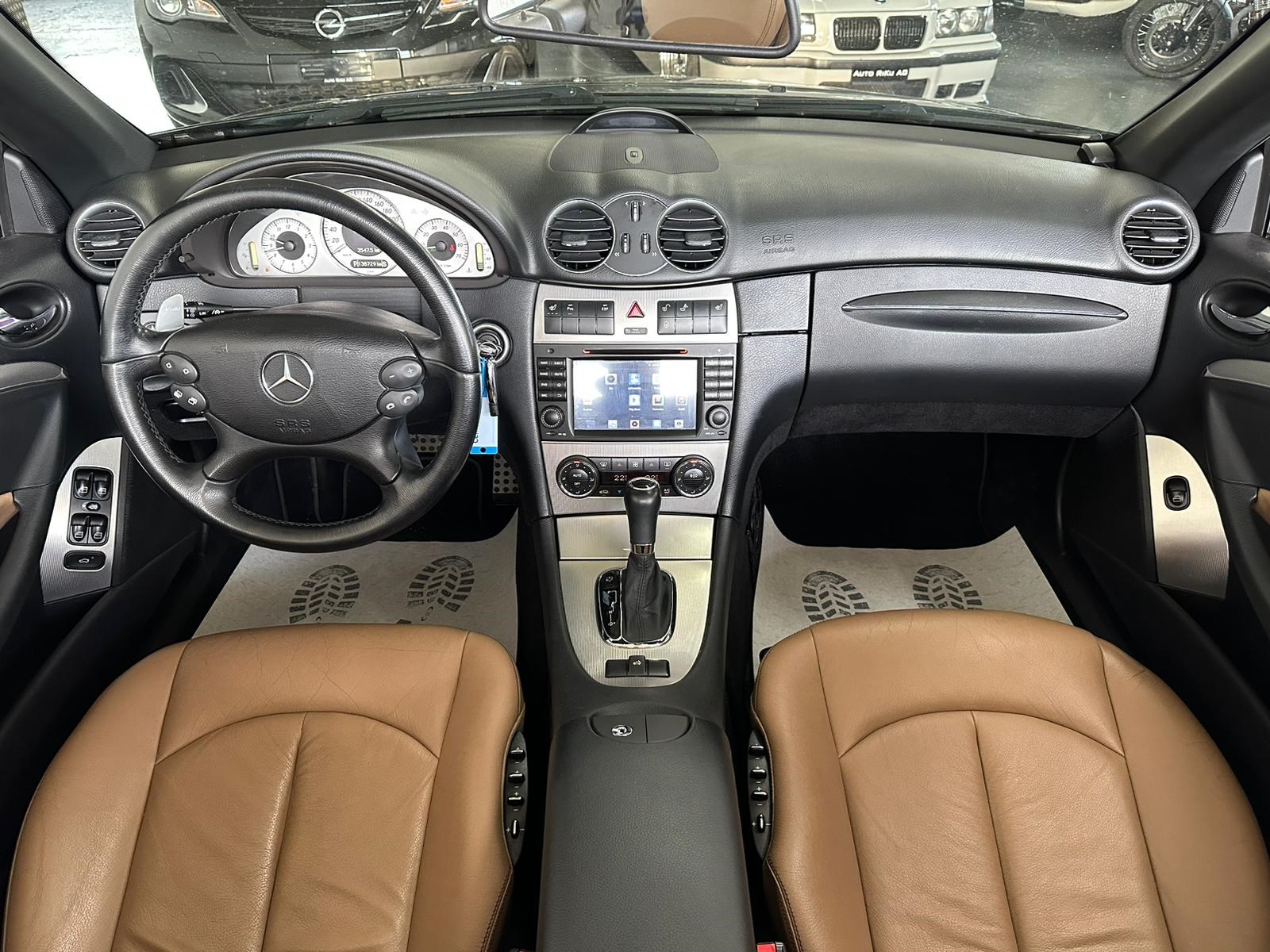 MERCEDES-BENZ CLK 350 Elégance 7G-Tronic-image-21