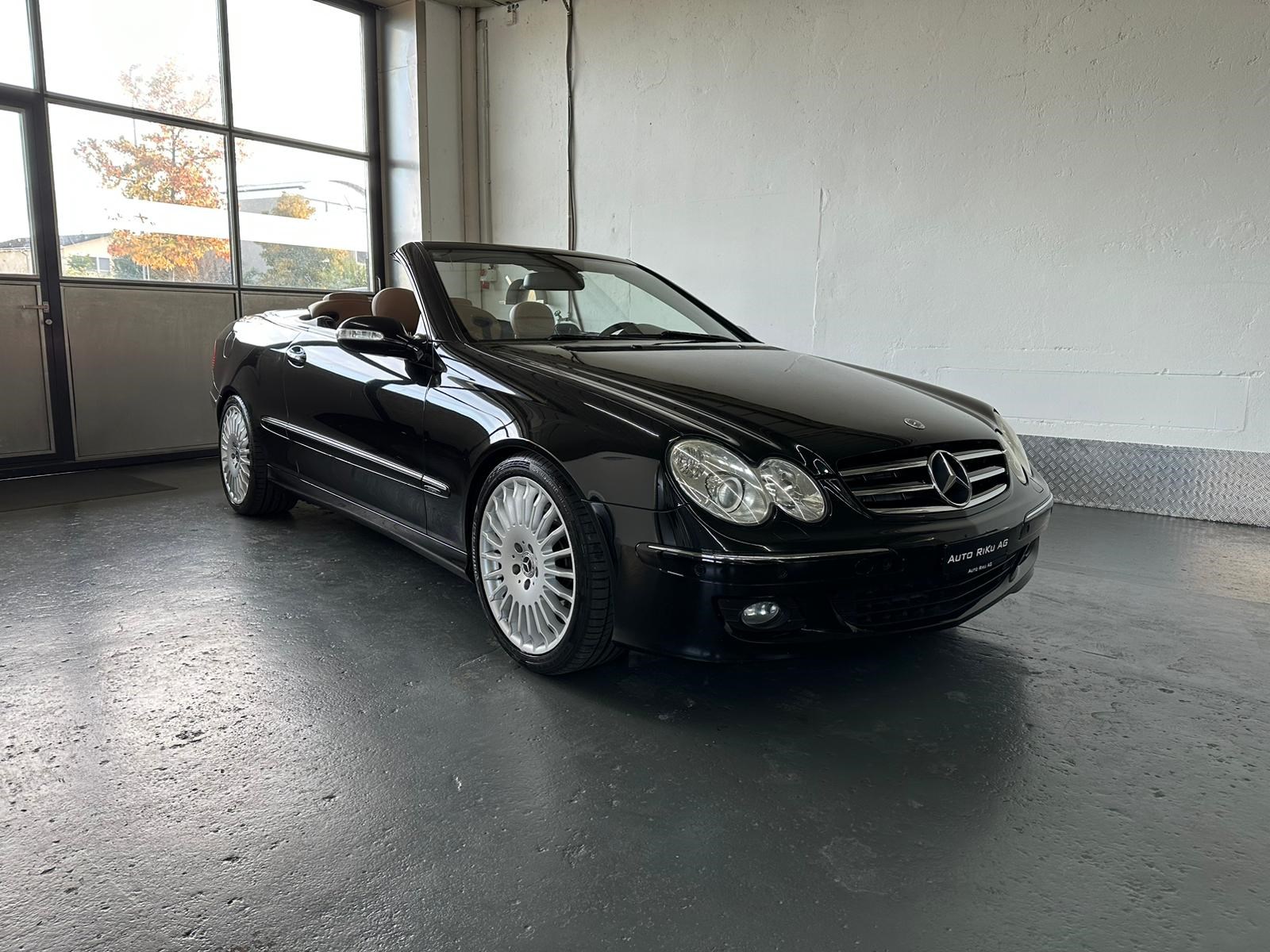 MERCEDES-BENZ CLK 350 Elégance 7G-Tronic-showroom-element-2