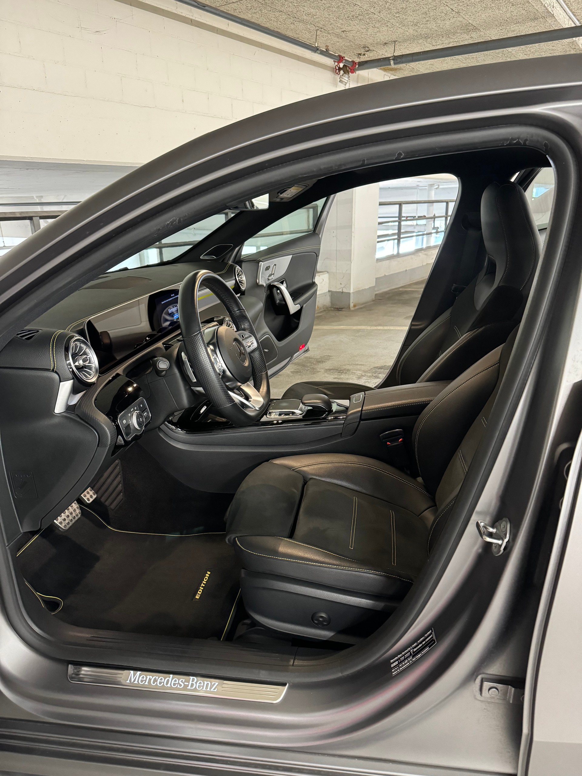 MERCEDES-BENZ AMG 4Matic YellowEdition1-image-6