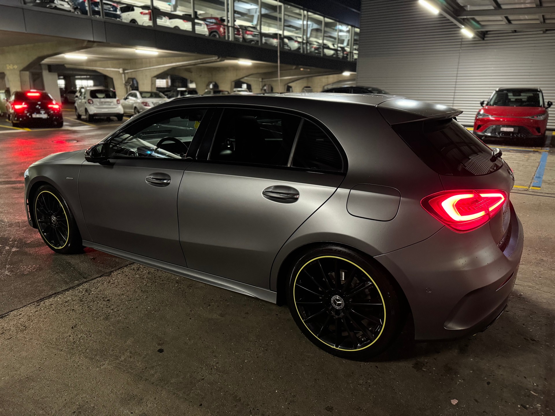 MERCEDES-BENZ AMG 4Matic YellowEdition1-image-10