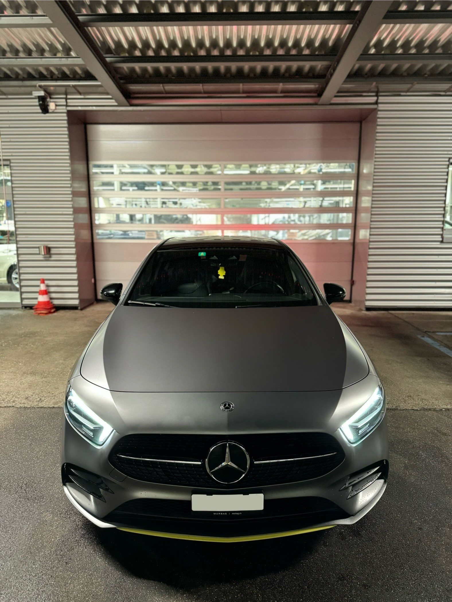 MERCEDES-BENZ AMG 4Matic YellowEdition1-image-7