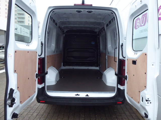 RENAULT Master T35 2.0 Blue dCi 130 L2H2 Advance-image-6