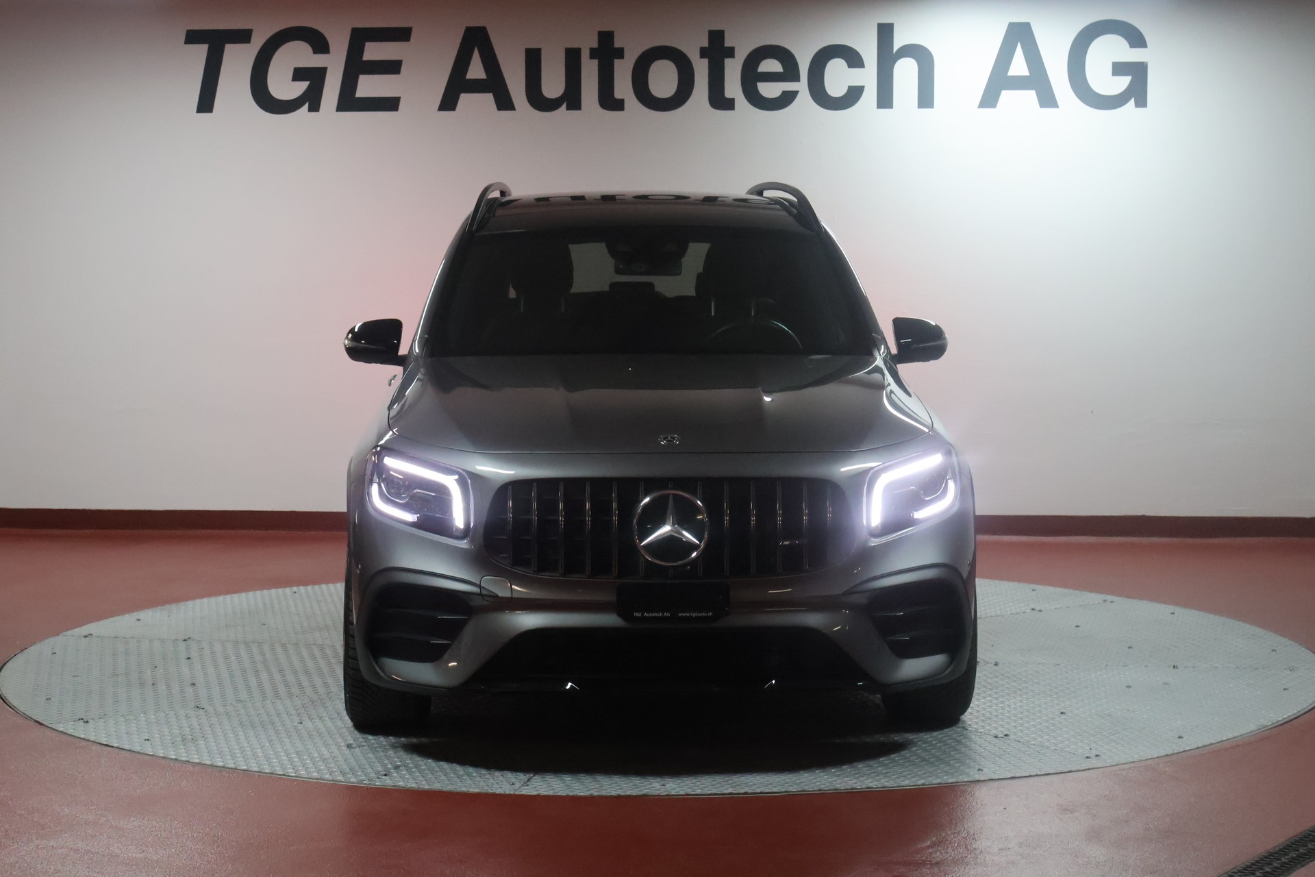 MERCEDES-BENZ GLB 35 AMG 4Matic 8G-Tronic-showroom-element-1
