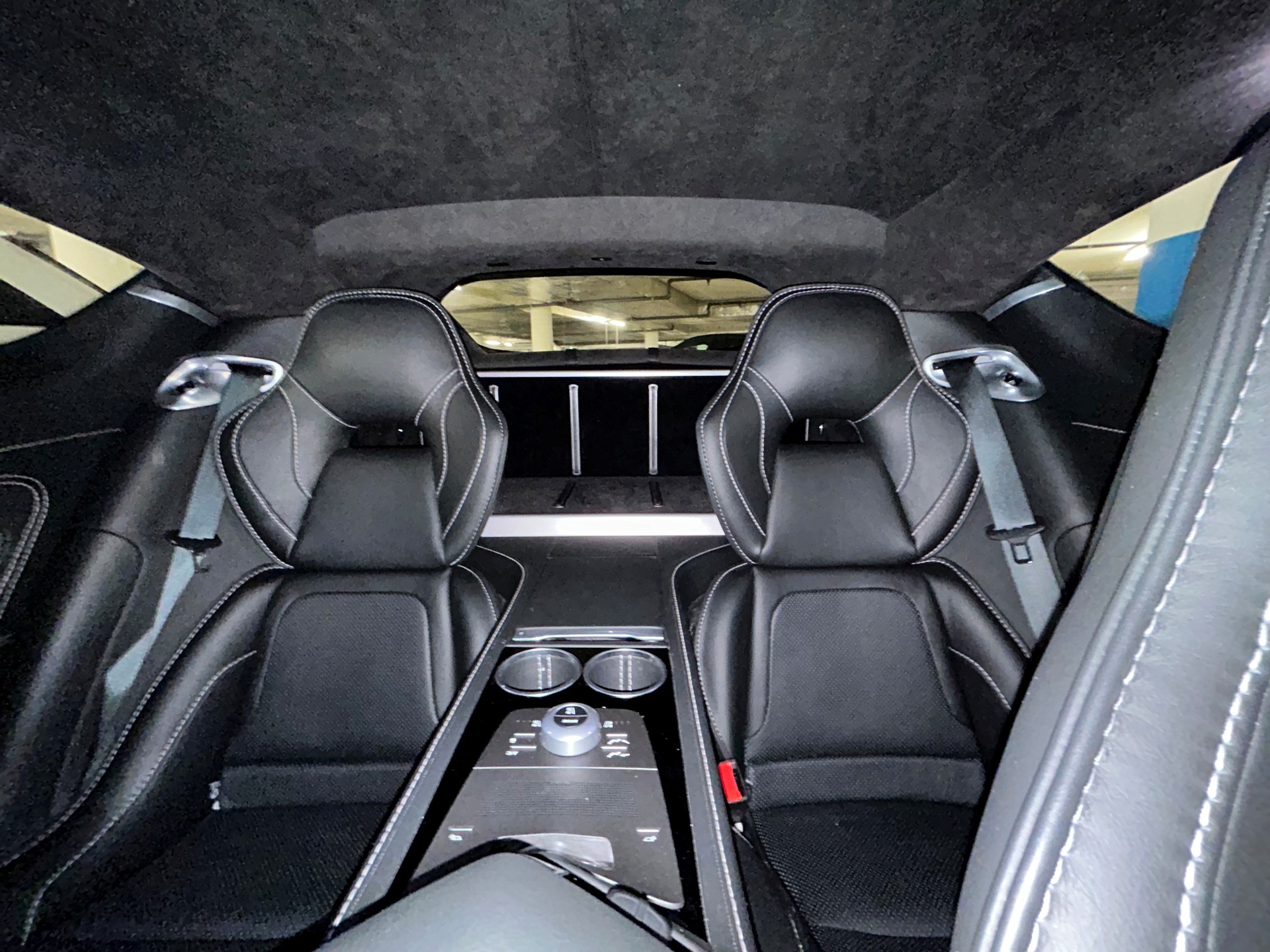 ASTON MARTIN Rapide S 5.9 V12 Touchtronic 3-image-5