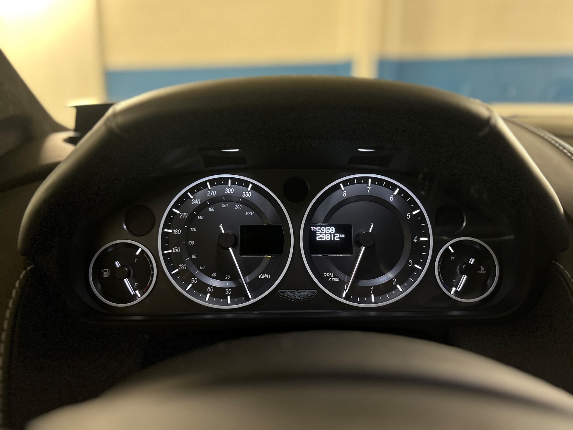 ASTON MARTIN Rapide S 5.9 V12 Touchtronic 3-image-3