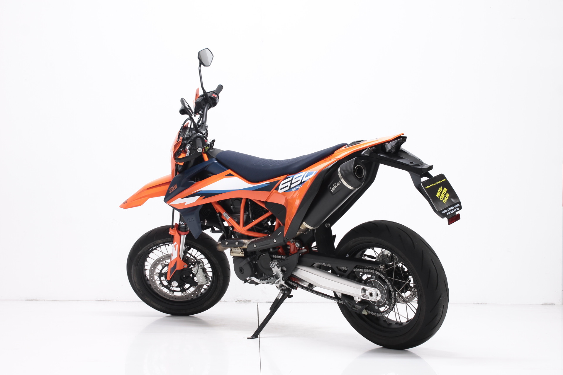 KTM 690 SMC R Supermoto-image-5