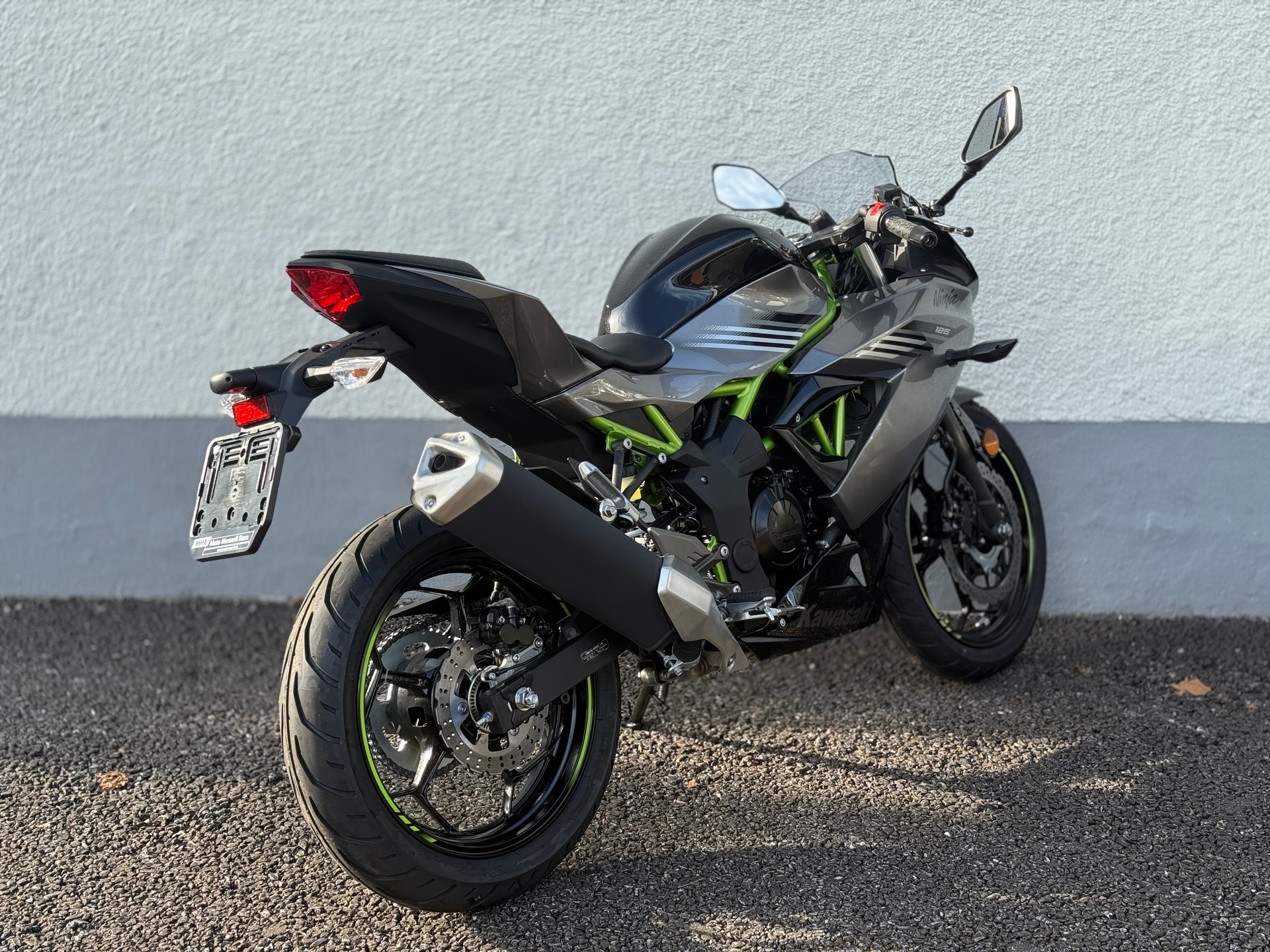 KAWASAKI NINJA 125-image-2