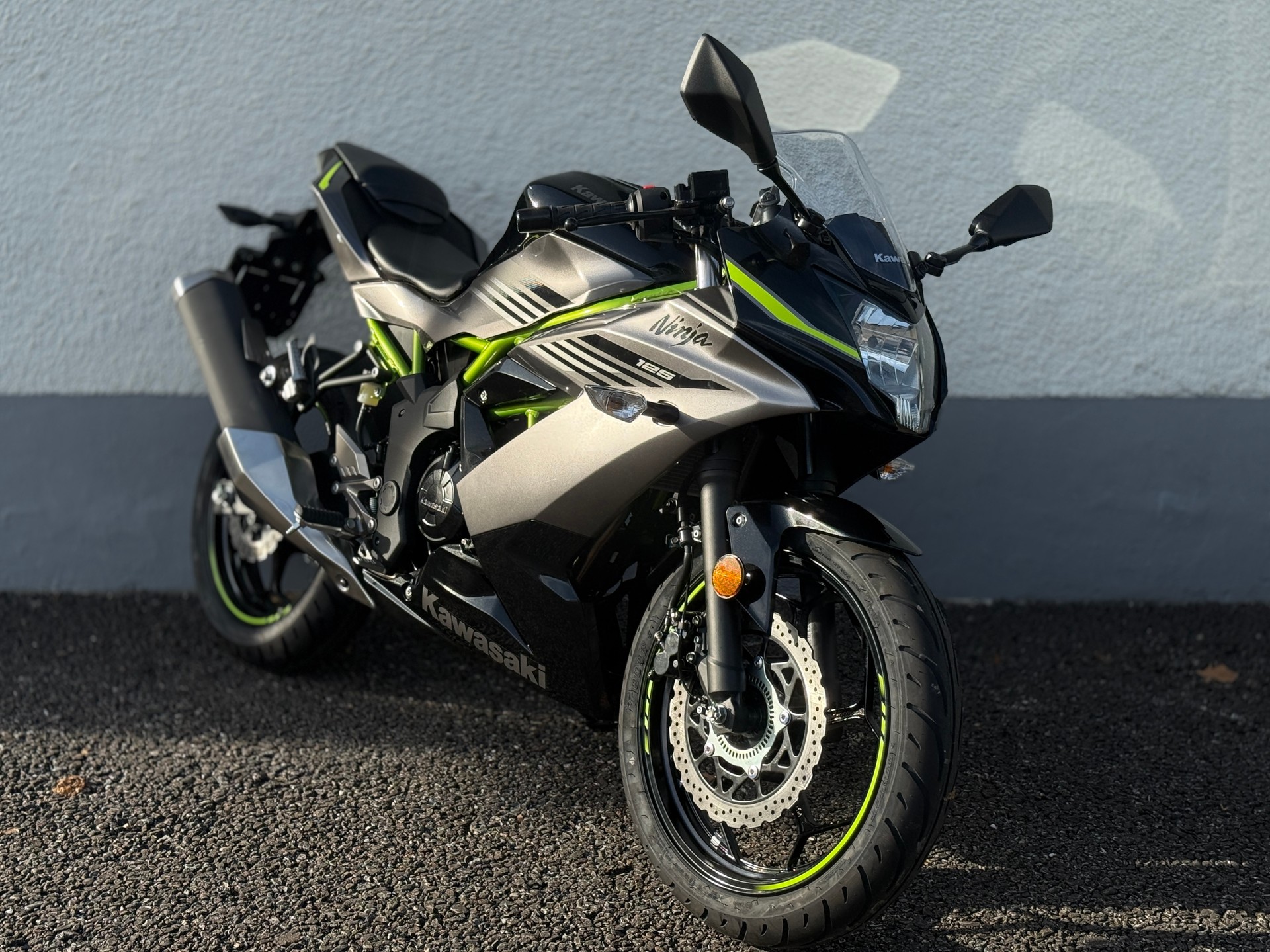 KAWASAKI NINJA 125-image-0