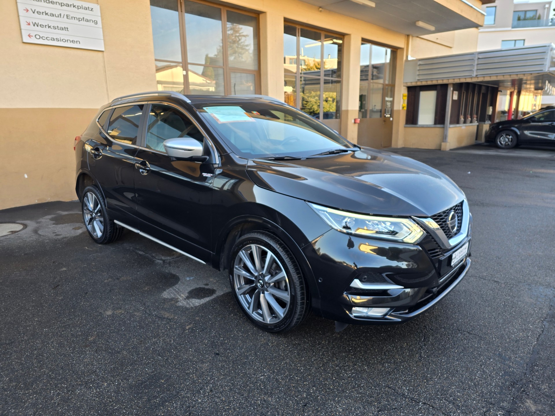 NISSAN Qashqai 1.7 dCi tekna Xtronic ALL-MODE 4x4-showroom-element-2