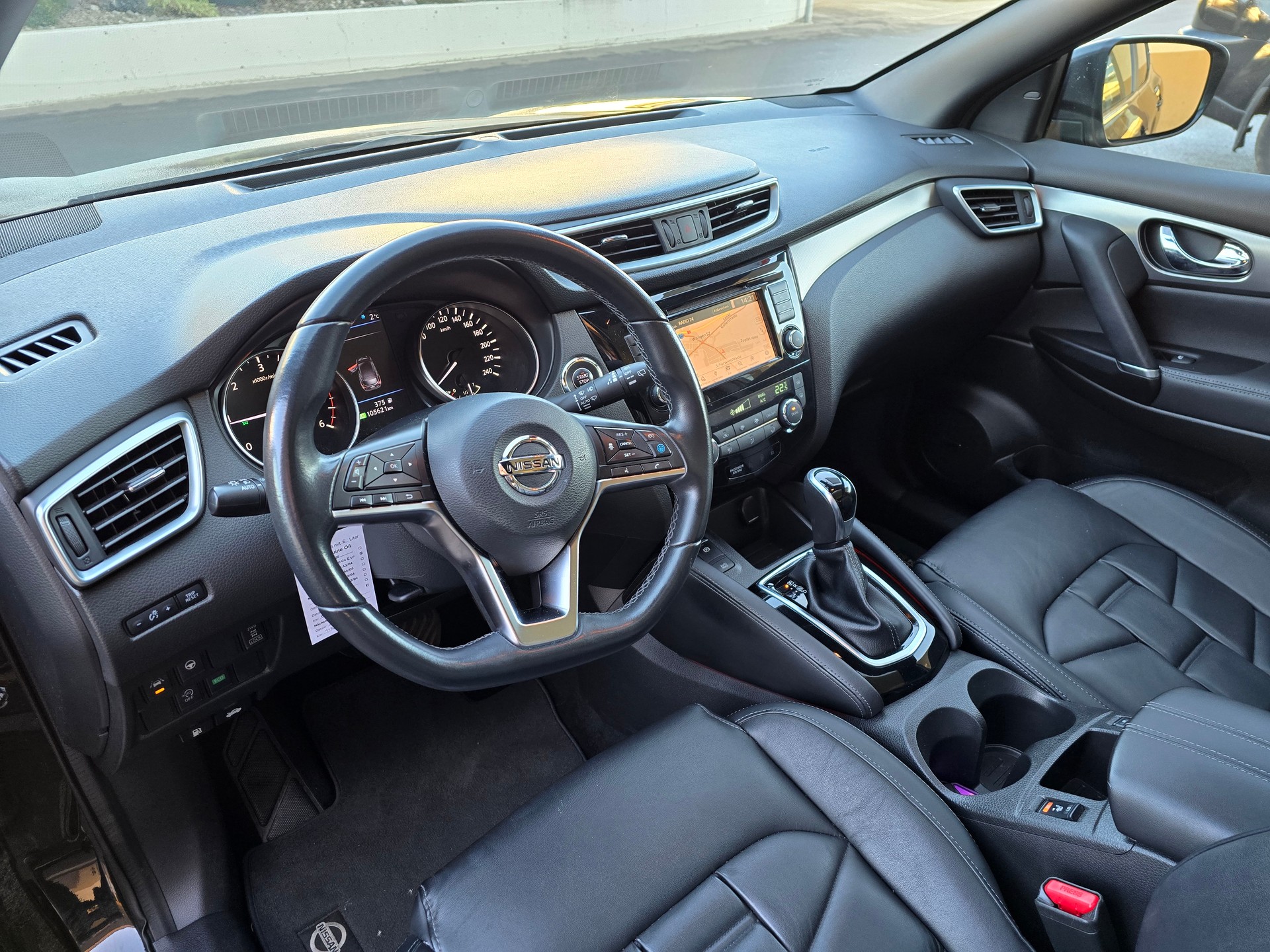 NISSAN Qashqai 1.7 dCi tekna Xtronic ALL-MODE 4x4-image-8