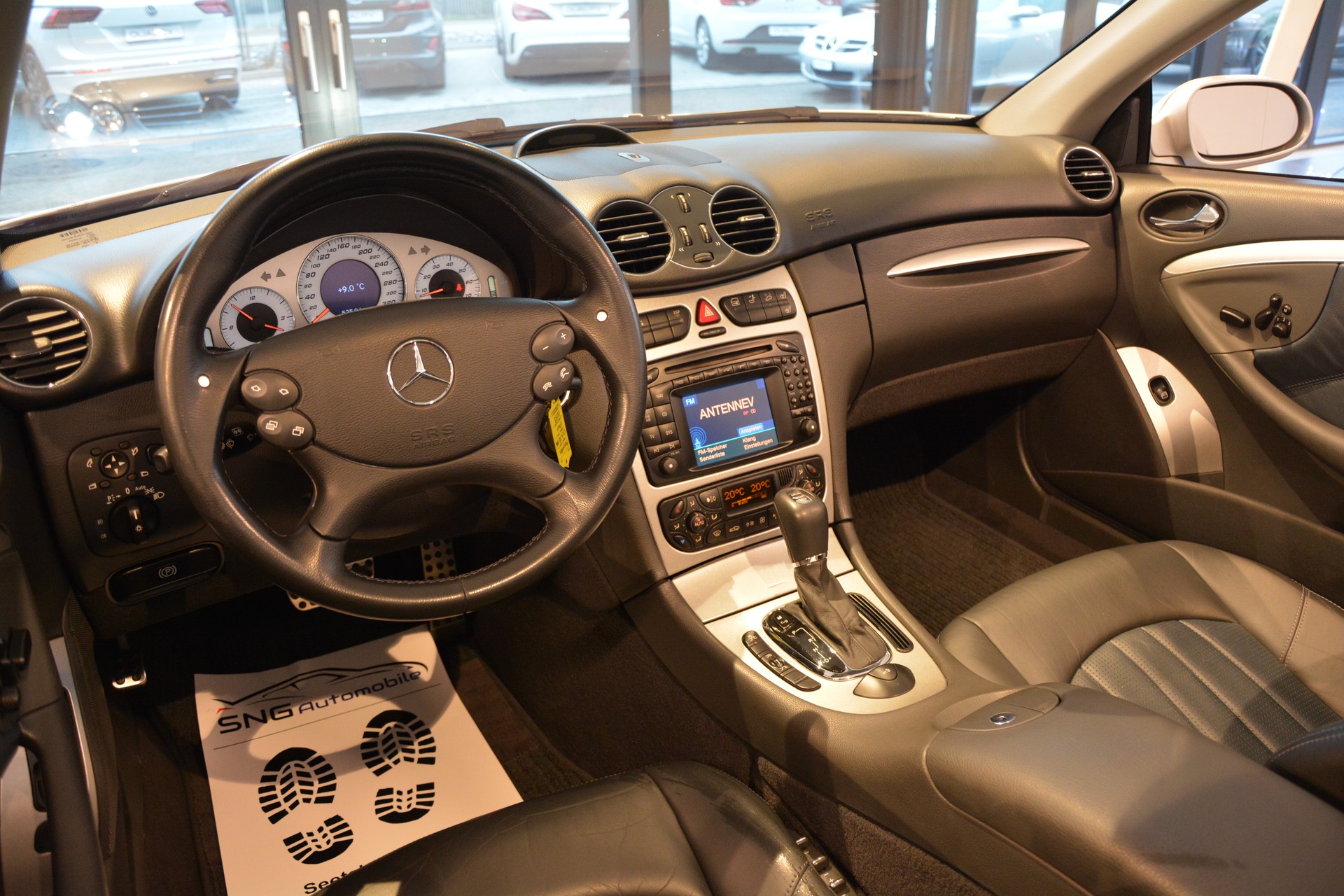 MERCEDES-BENZ CLK 55 AMG Avantgarde Automatic-image-8