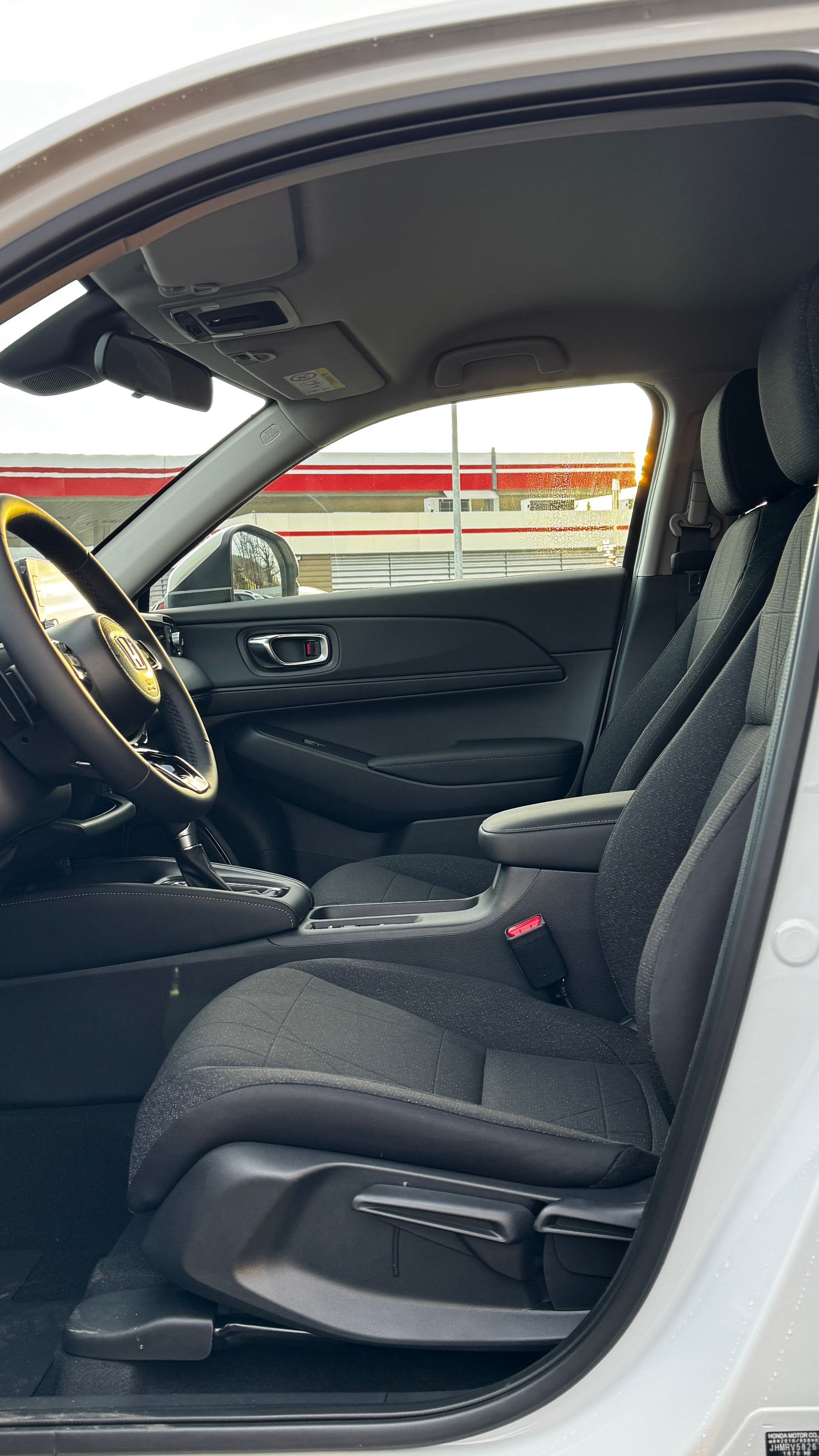 HONDA HR-V e:HEV 1.5l Elegance eCVT 1.9% Leasing Aktion unschlagbar mit 8 Jahren Garantie-image-8