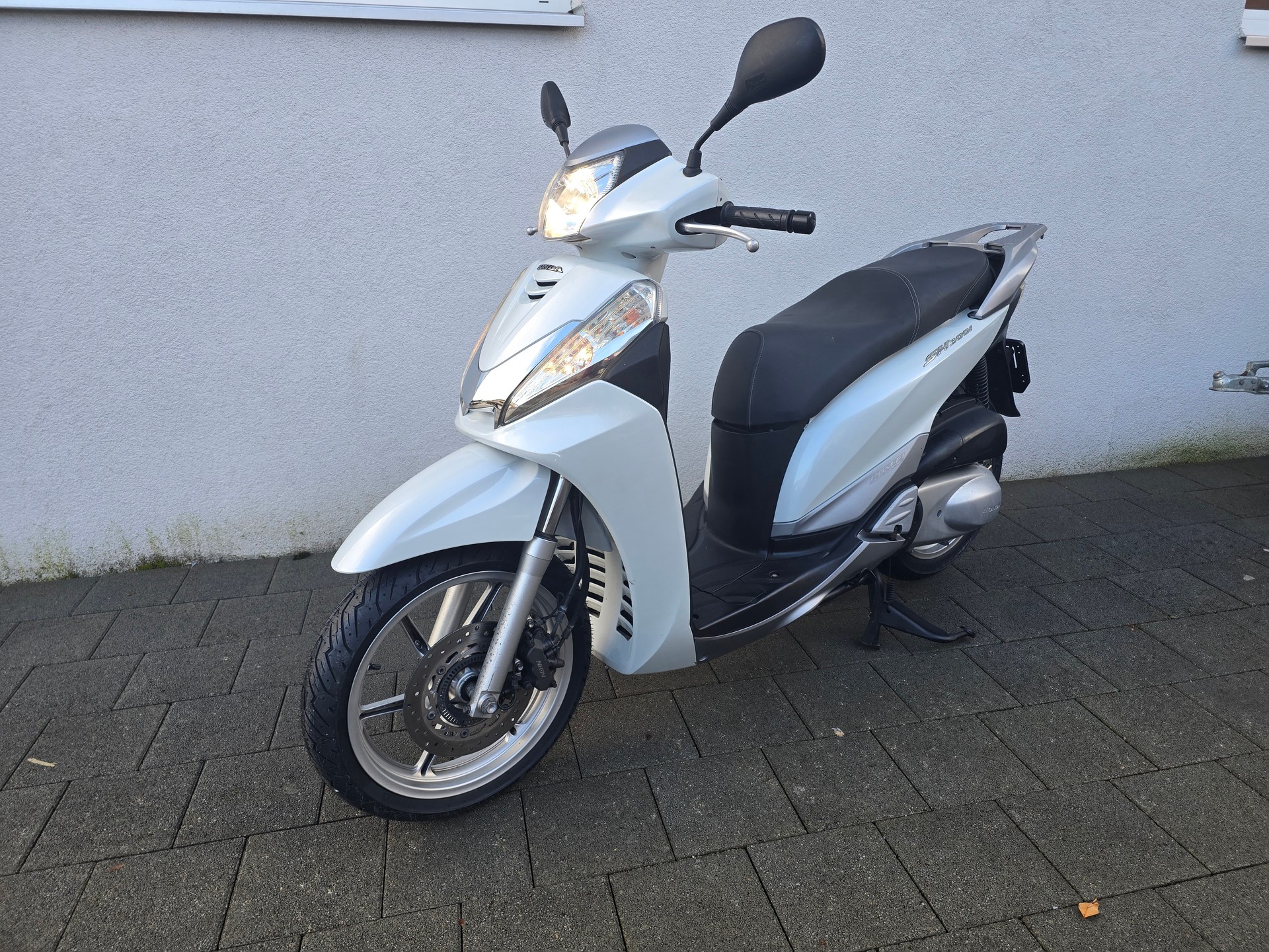 HONDA SH 300 iR ABS Sporty-image-0