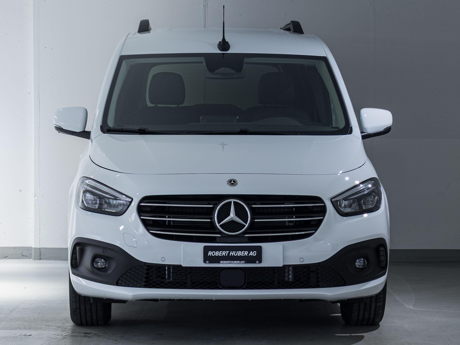 MERCEDES-BENZ T 180 d PROGRESSIVE Standard-image-2