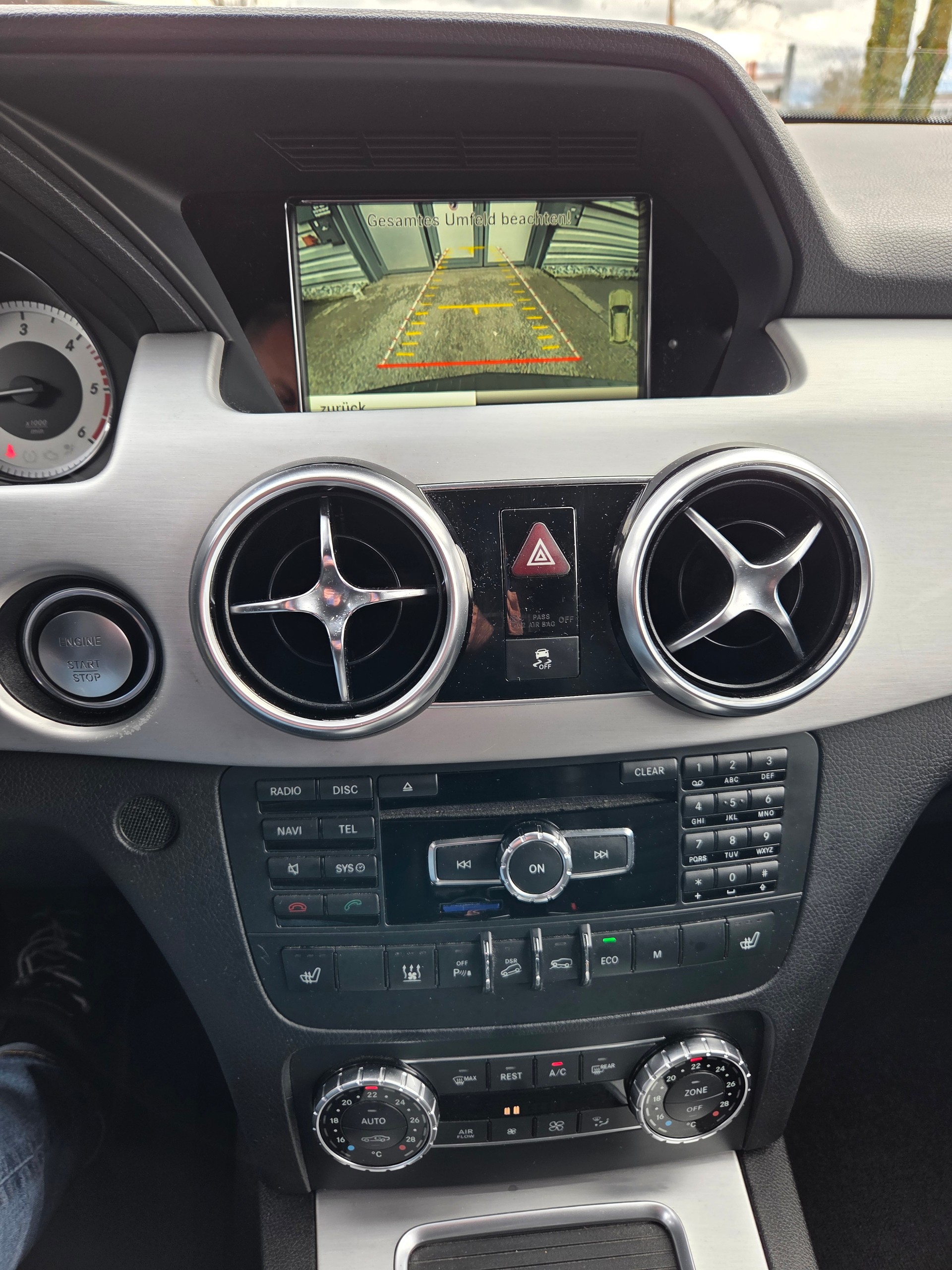 MERCEDES-BENZ GLK 220 BlueTEC Swiss Star Ed. 4Matic 7G-Tronic-image-8