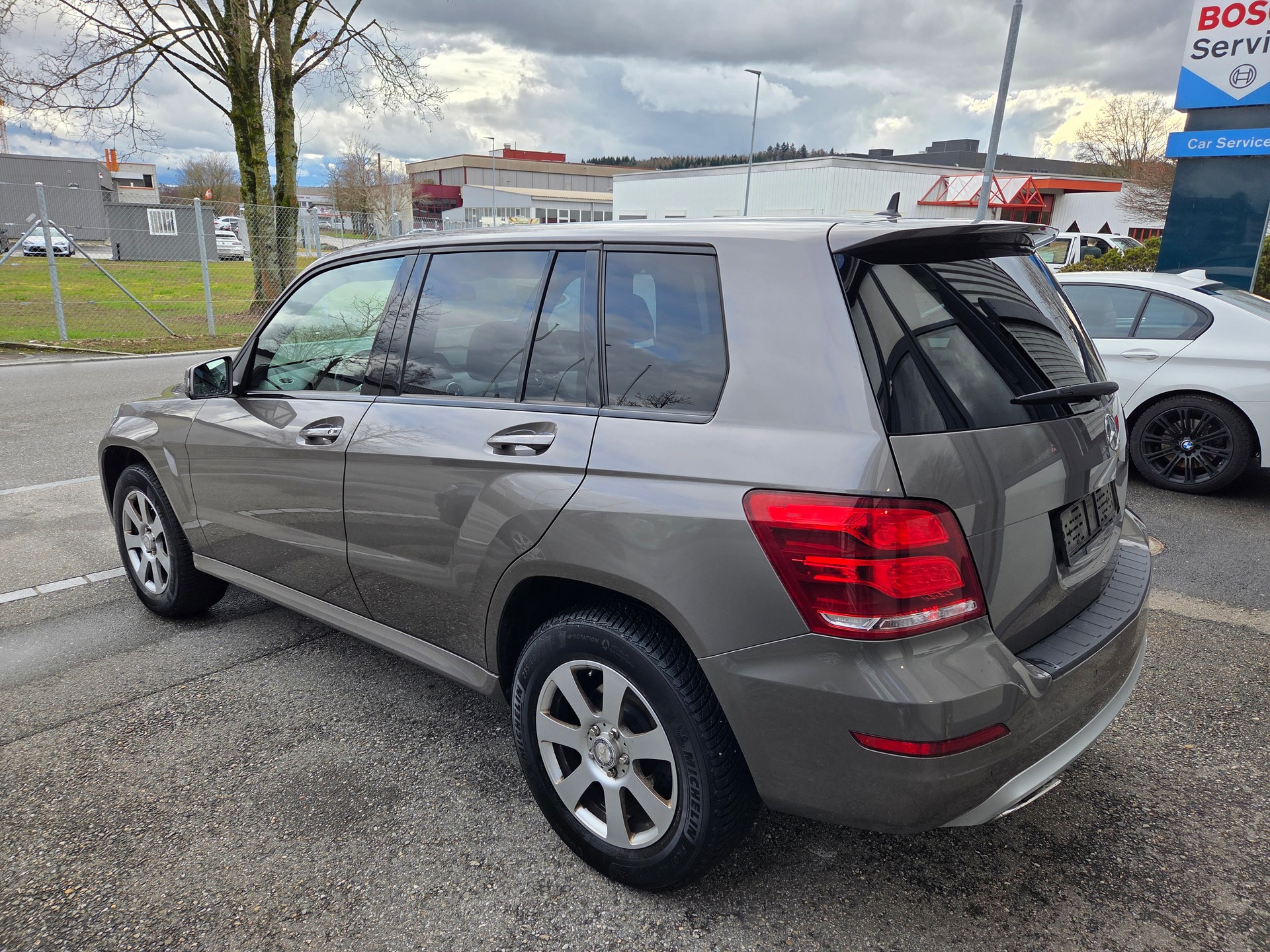 MERCEDES-BENZ GLK 220 BlueTEC Swiss Star Ed. 4Matic 7G-Tronic-image-4