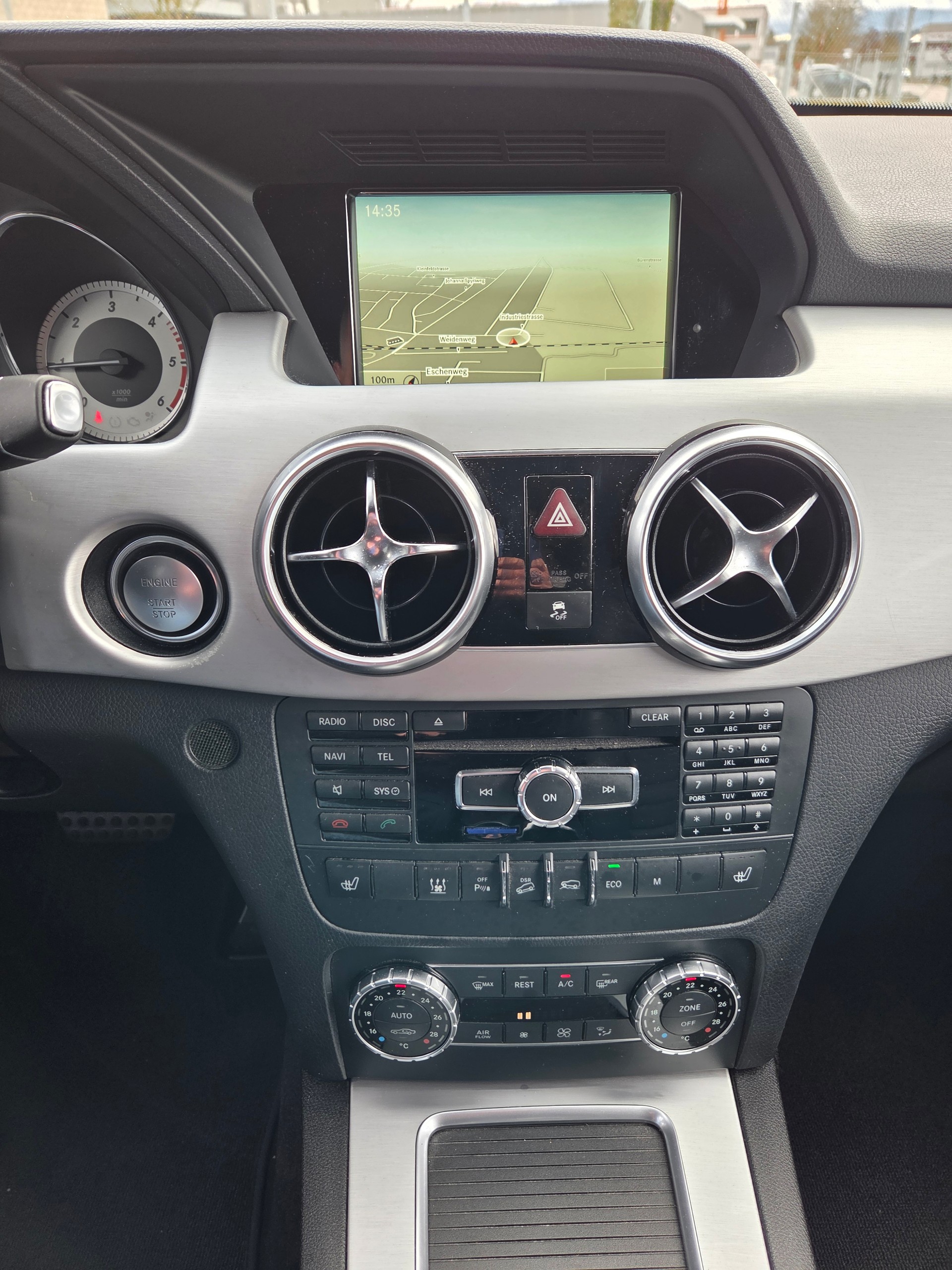 MERCEDES-BENZ GLK 220 BlueTEC Swiss Star Ed. 4Matic 7G-Tronic-image-7