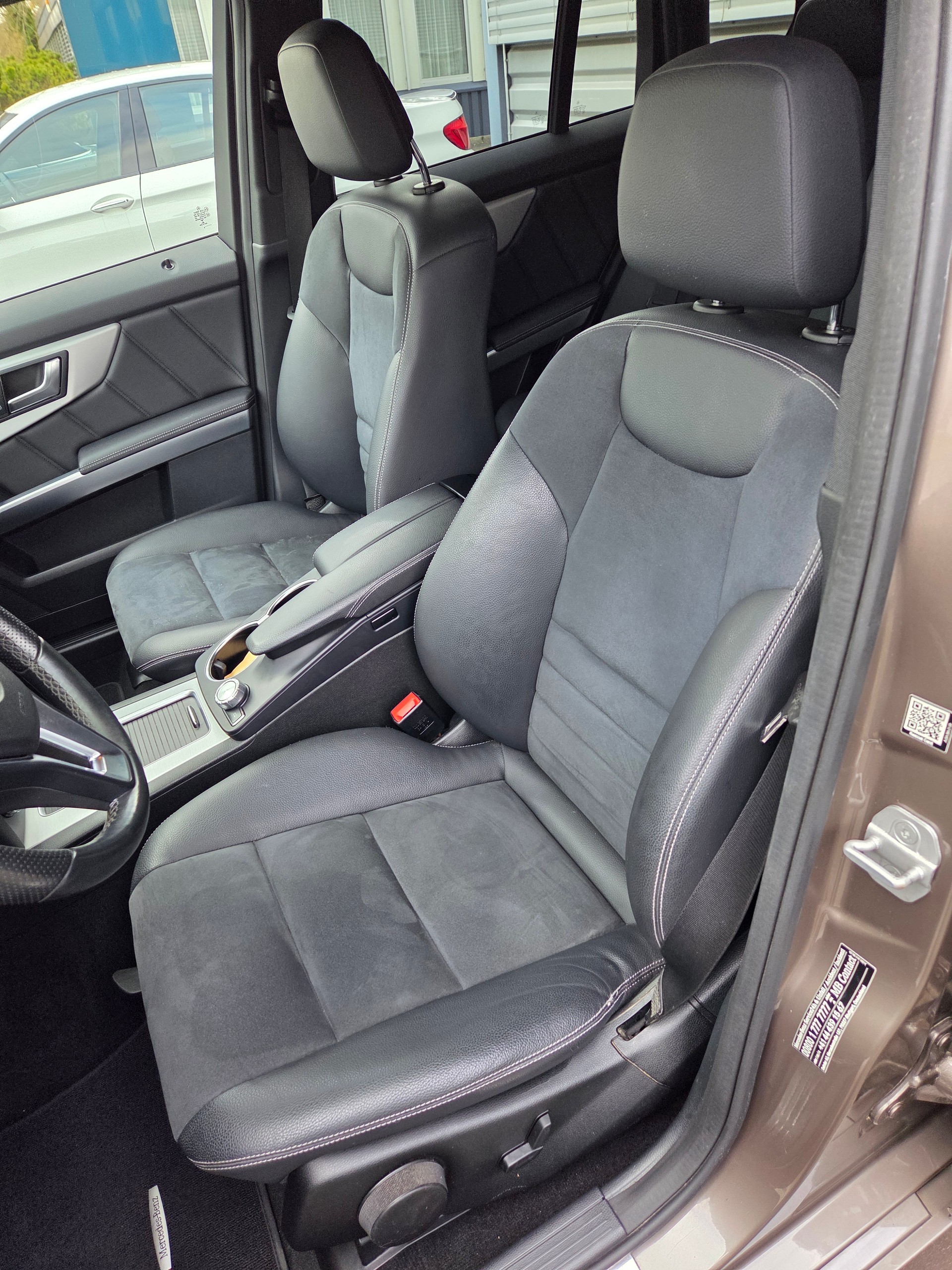 MERCEDES-BENZ GLK 220 BlueTEC Swiss Star Ed. 4Matic 7G-Tronic-image-10