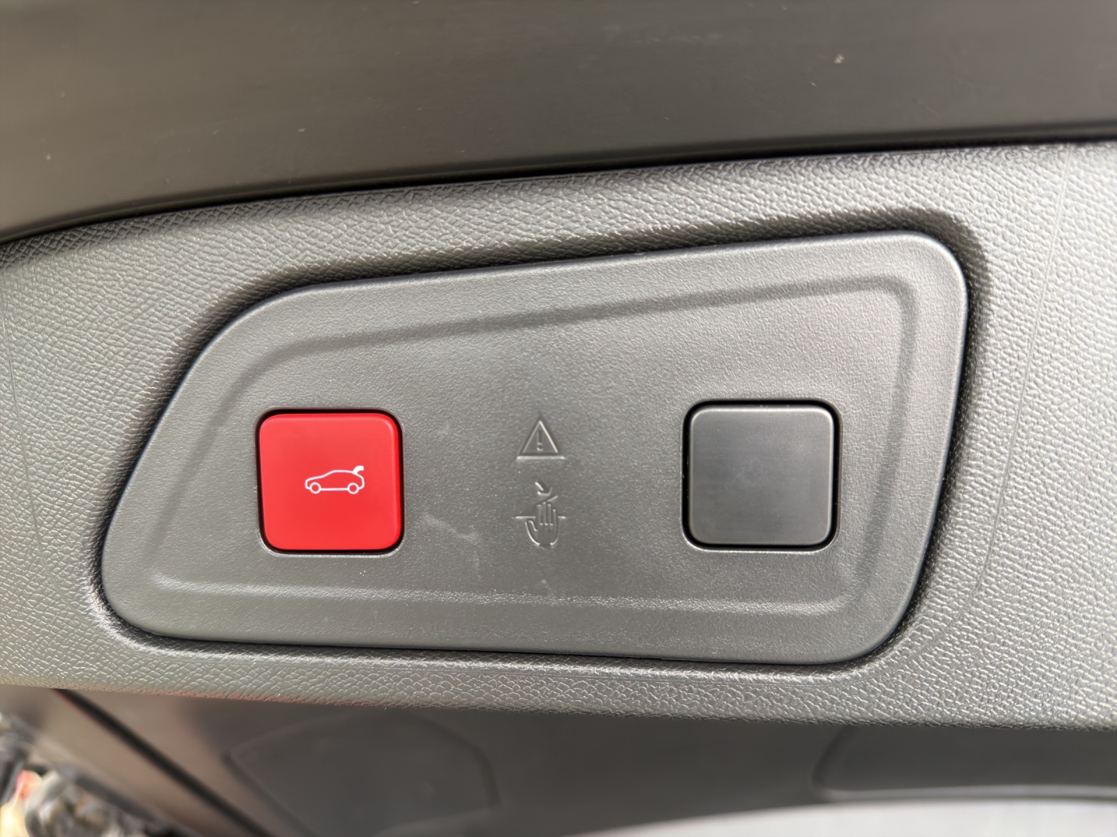 CITROEN C5 Aircross 1.6 PHEV MAX *Alcantara*-image-4