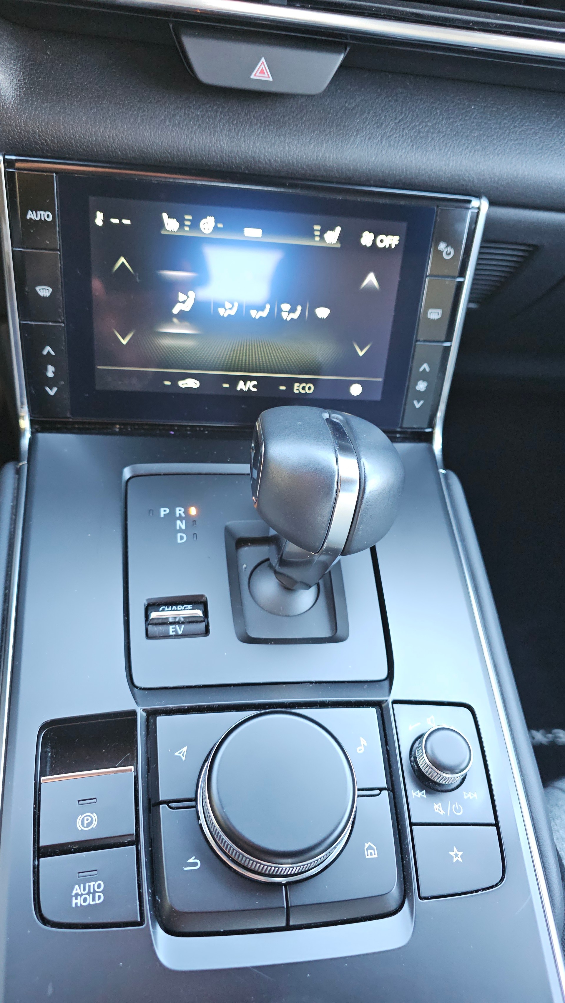 MAZDA MX-30 PHEV e-Skyactiv R-EV 170 Exclusive-Line-image-13