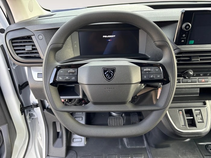 PEUGEOT Expert 2.2 BlueHDi 150 S&S Long EAT8-image-8