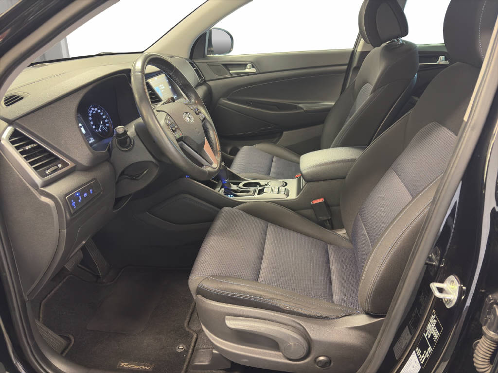 HYUNDAI Tucson 1.6 T-GDi Plena 4WD-image-3