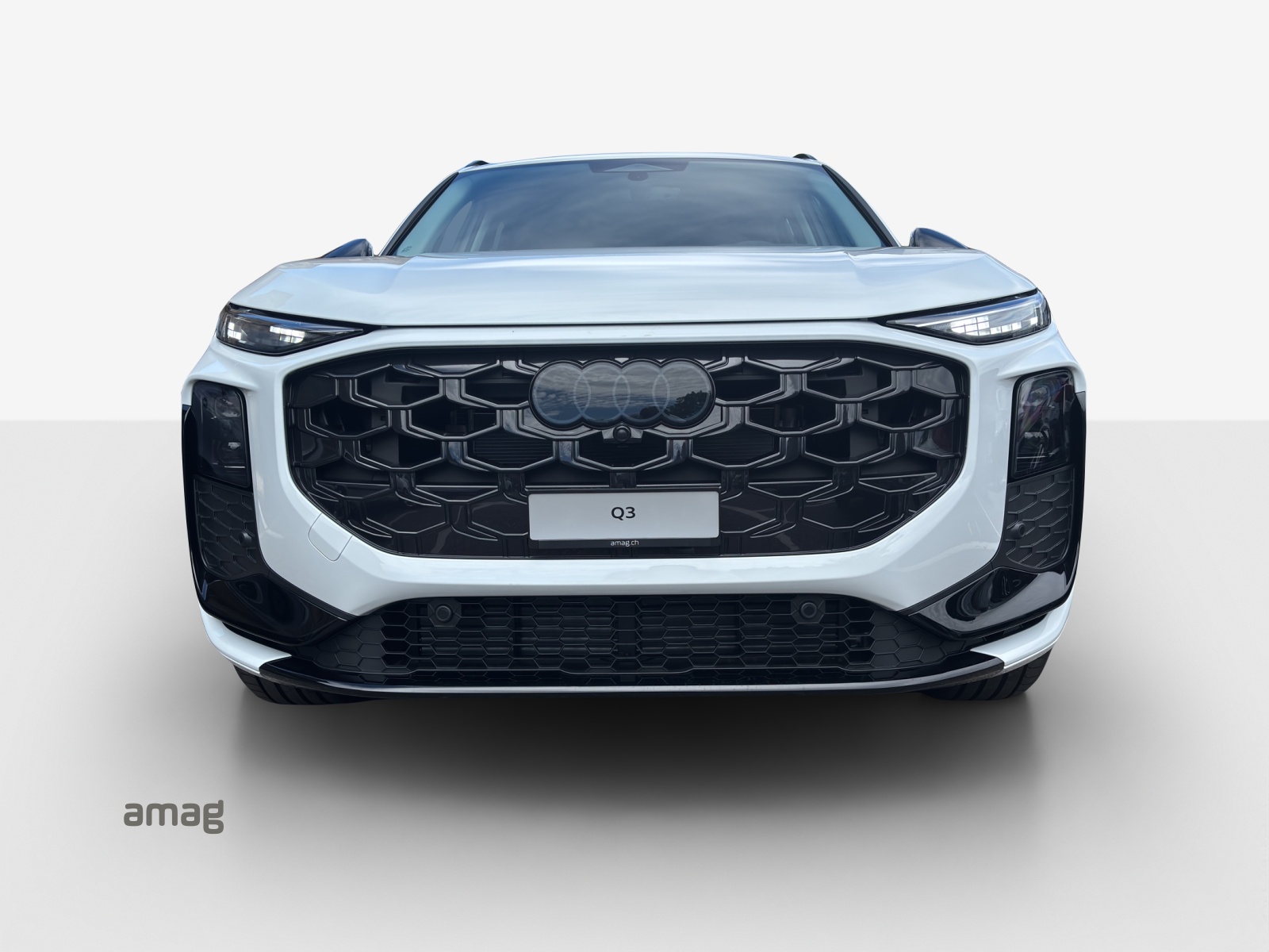 AUDI Q3 SUV 110 kW TFSI S tronic-image-6
