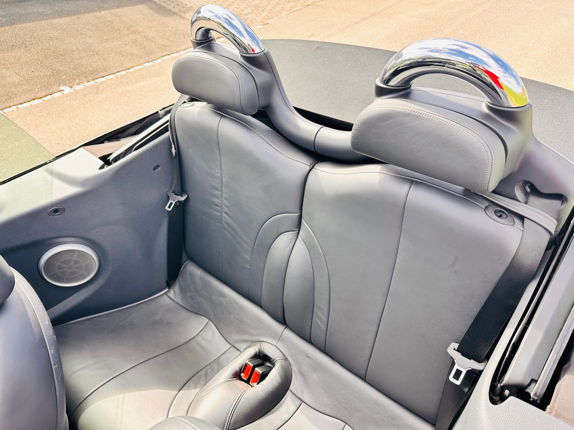 MINI Cooper S Cabriolet-image-15