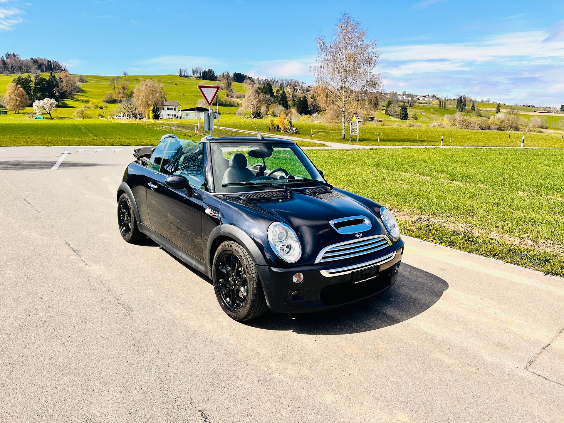 MINI Cooper S Cabriolet-image-8