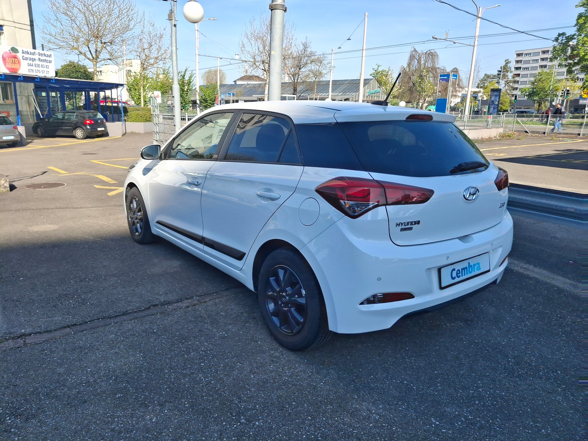HYUNDAI i20 1.0 T-GDi Amplia-image-7