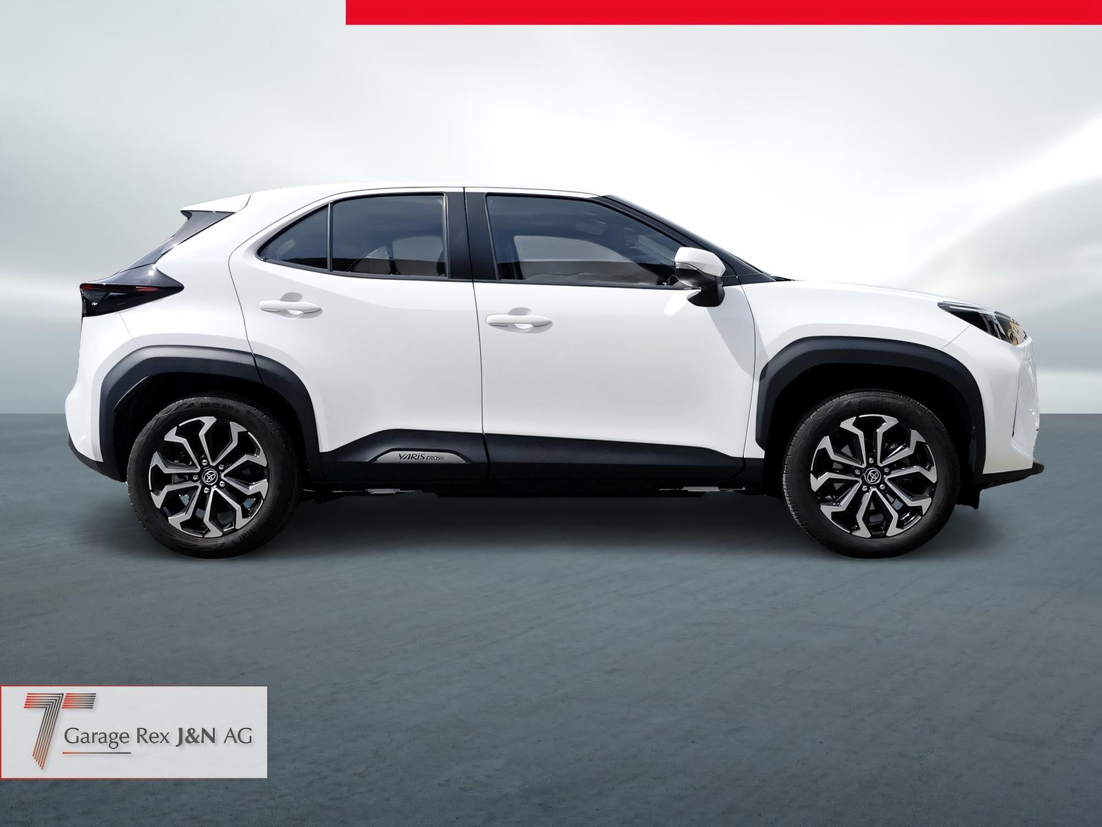 TOYOTA Yaris Cross 1.5 VVT-i HSD Trend AWD-i-image-5