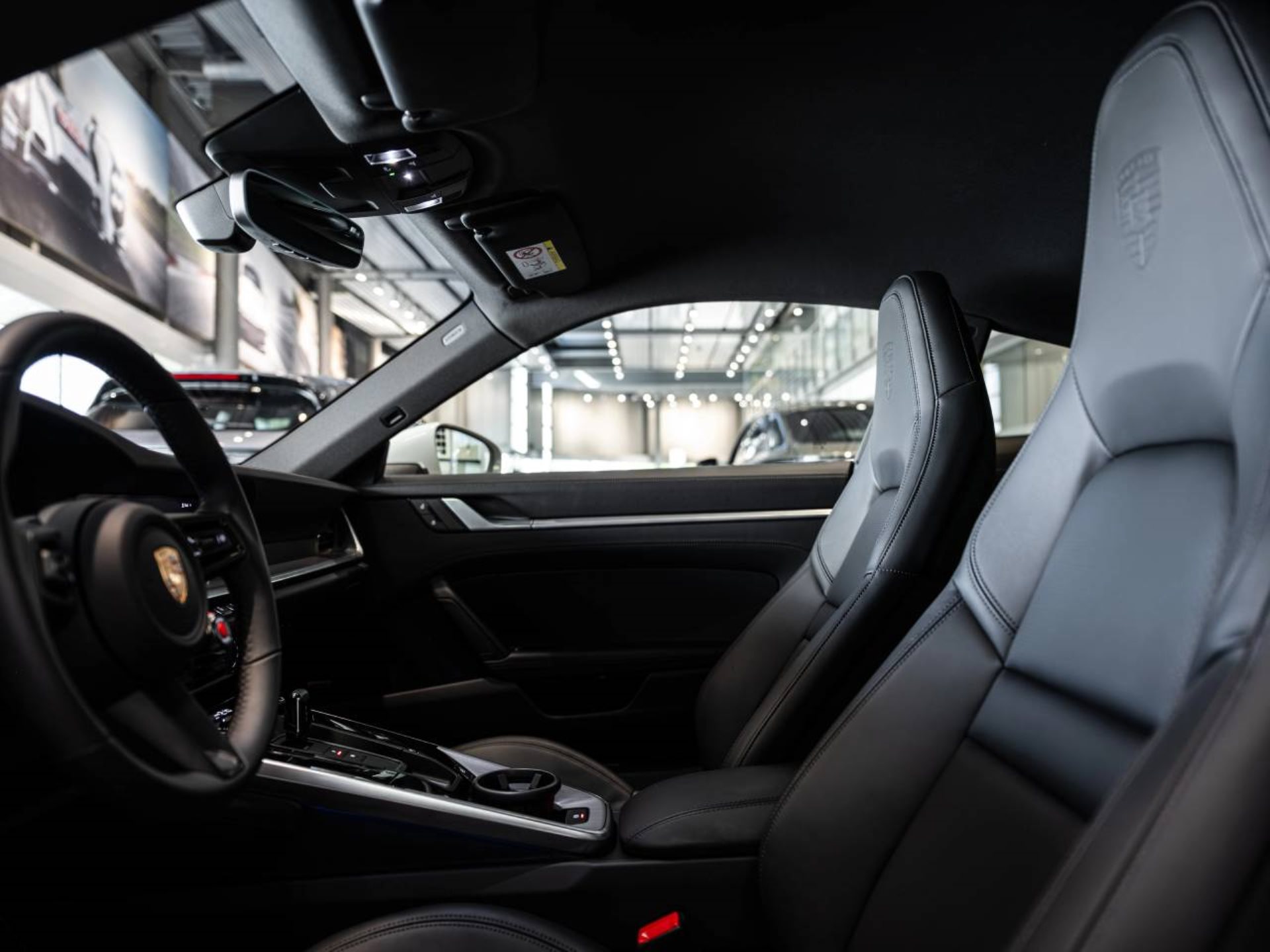PORSCHE 911 Carrera S-showroom-element-3