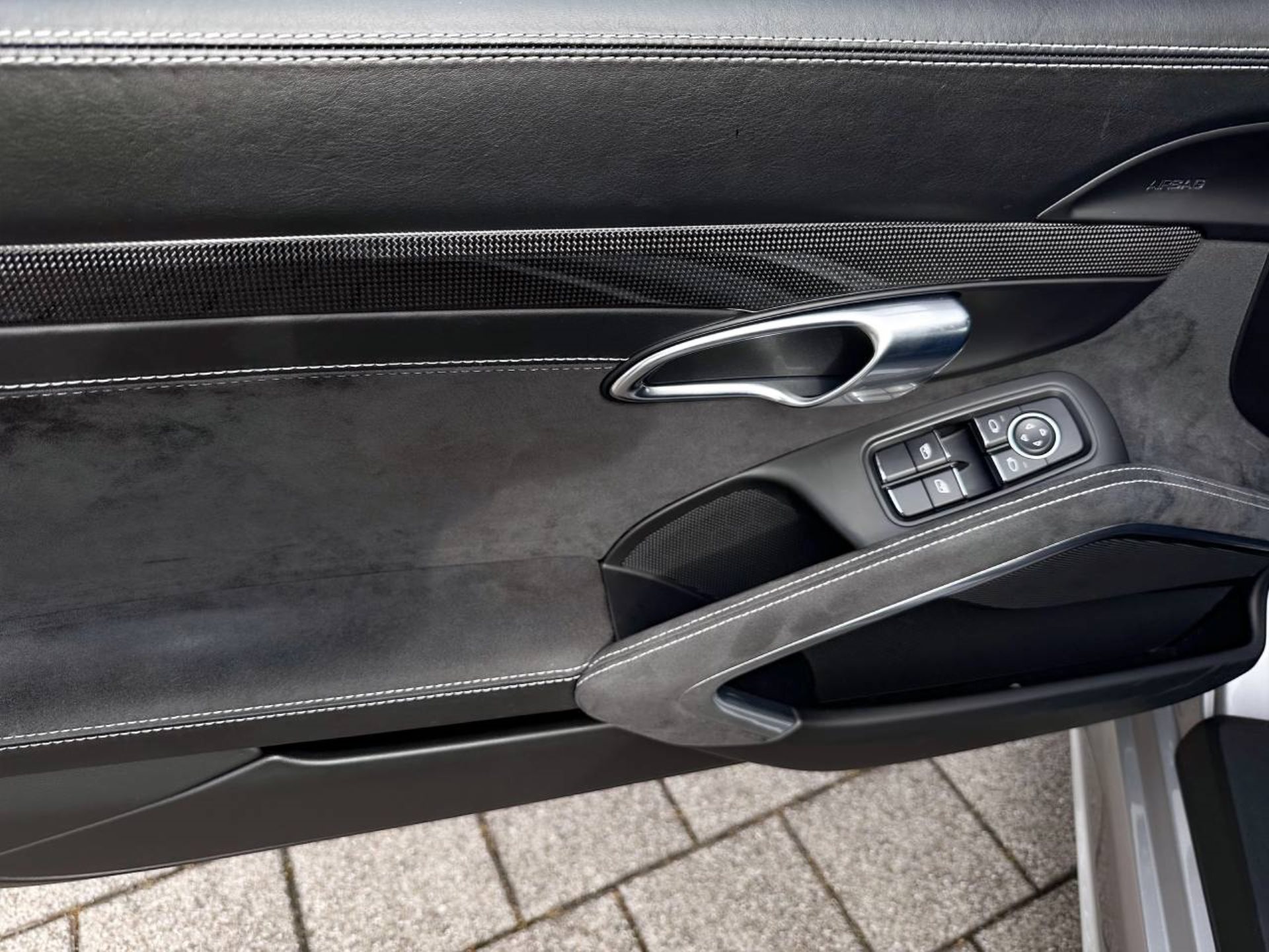 PORSCHE 718 Cayman GTS-image-18